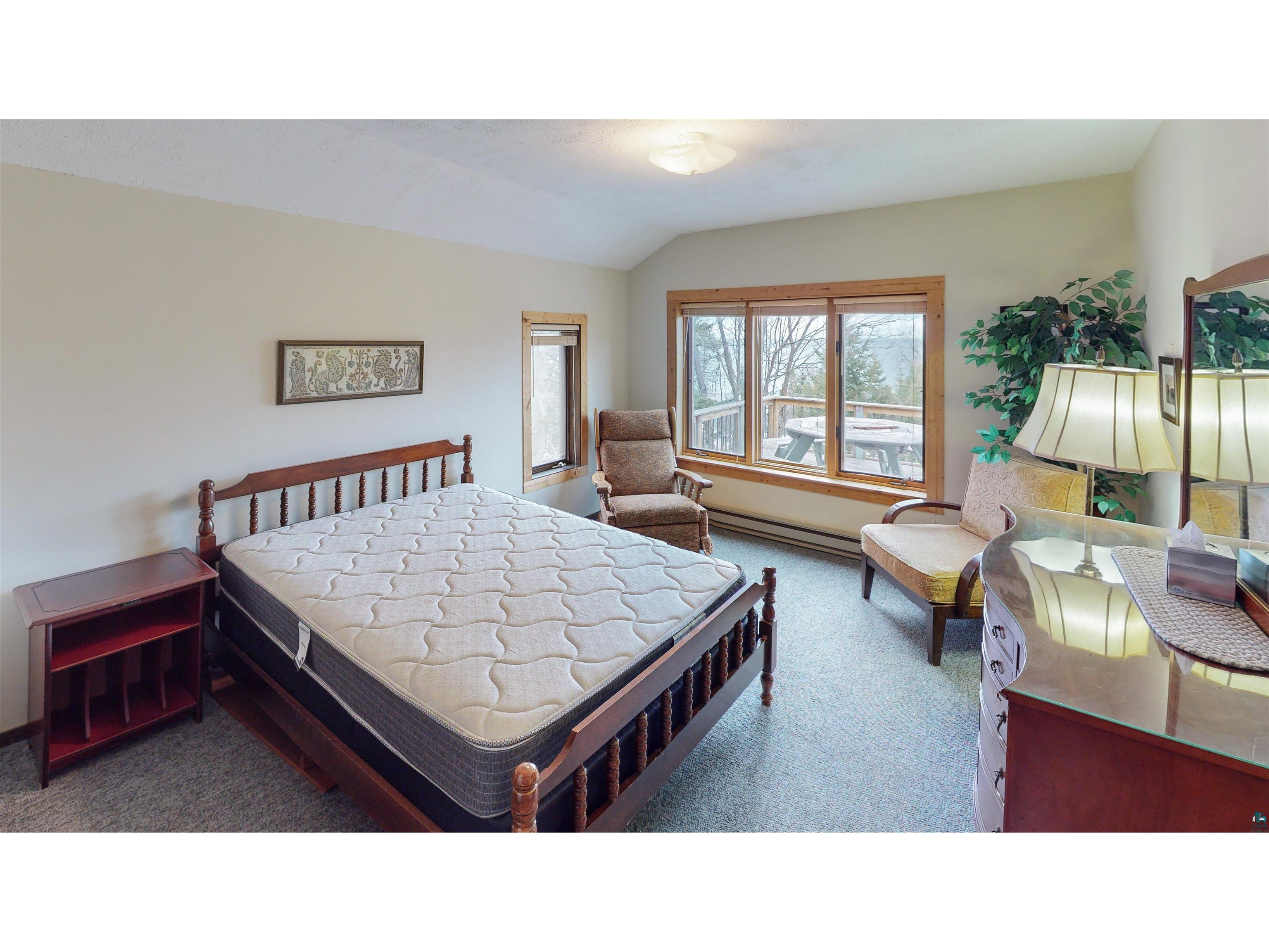 1804 Hwy 61 E Grand Marais MN 55604 6124556 image44