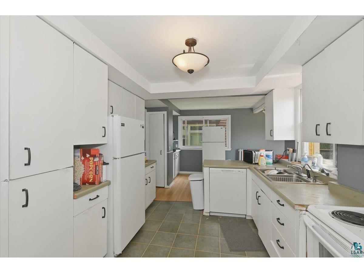 1818 E 3rd St Duluth MN 55812 6126203 image9