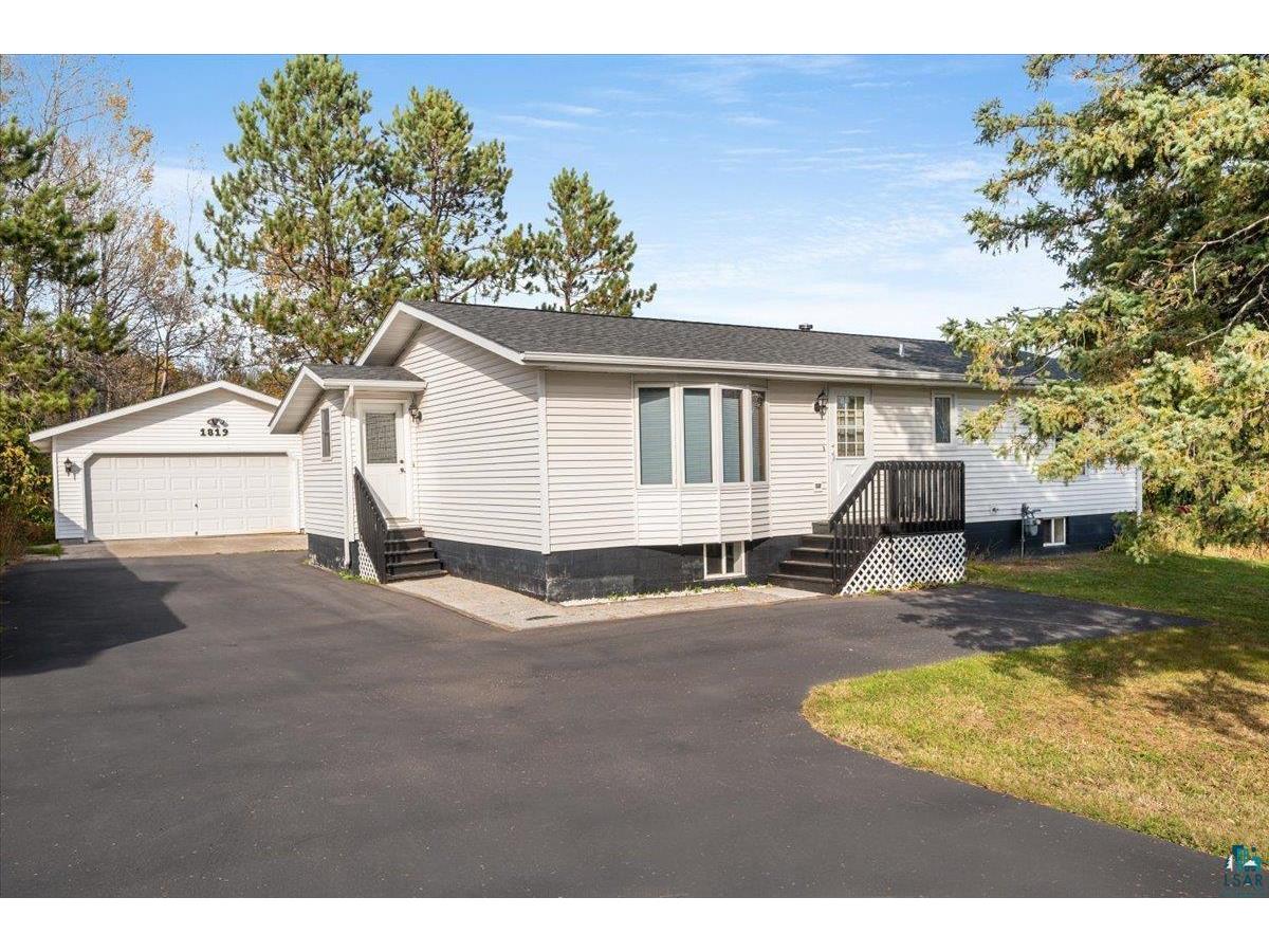 1819 Anderson Rd Duluth MN 55811 6116358 image1