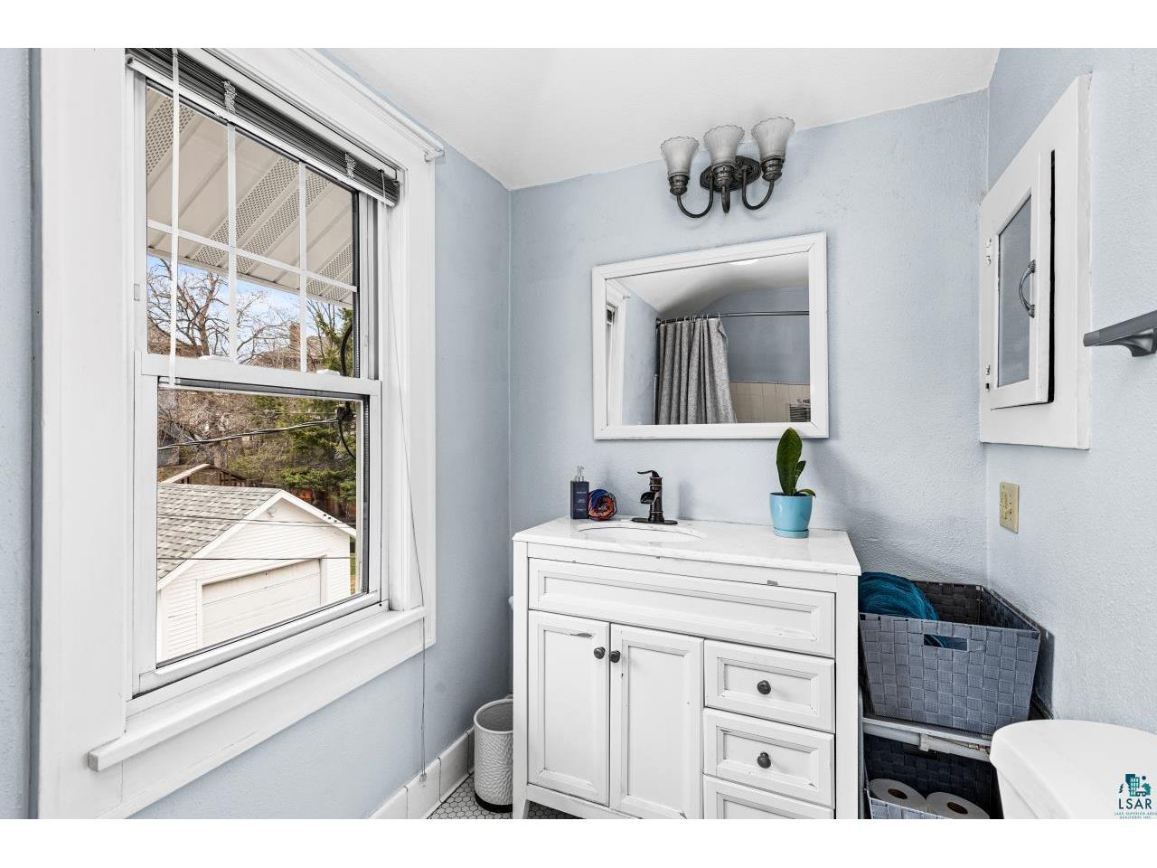 1831 Wallace Ave Duluth MN 55803 6125047 image26
