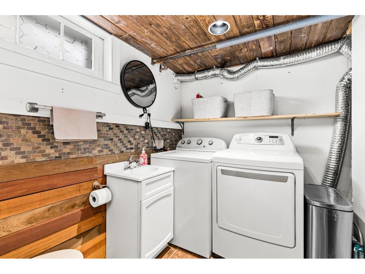 1831 Wallace Ave Duluth MN 55803 6125047 image39
