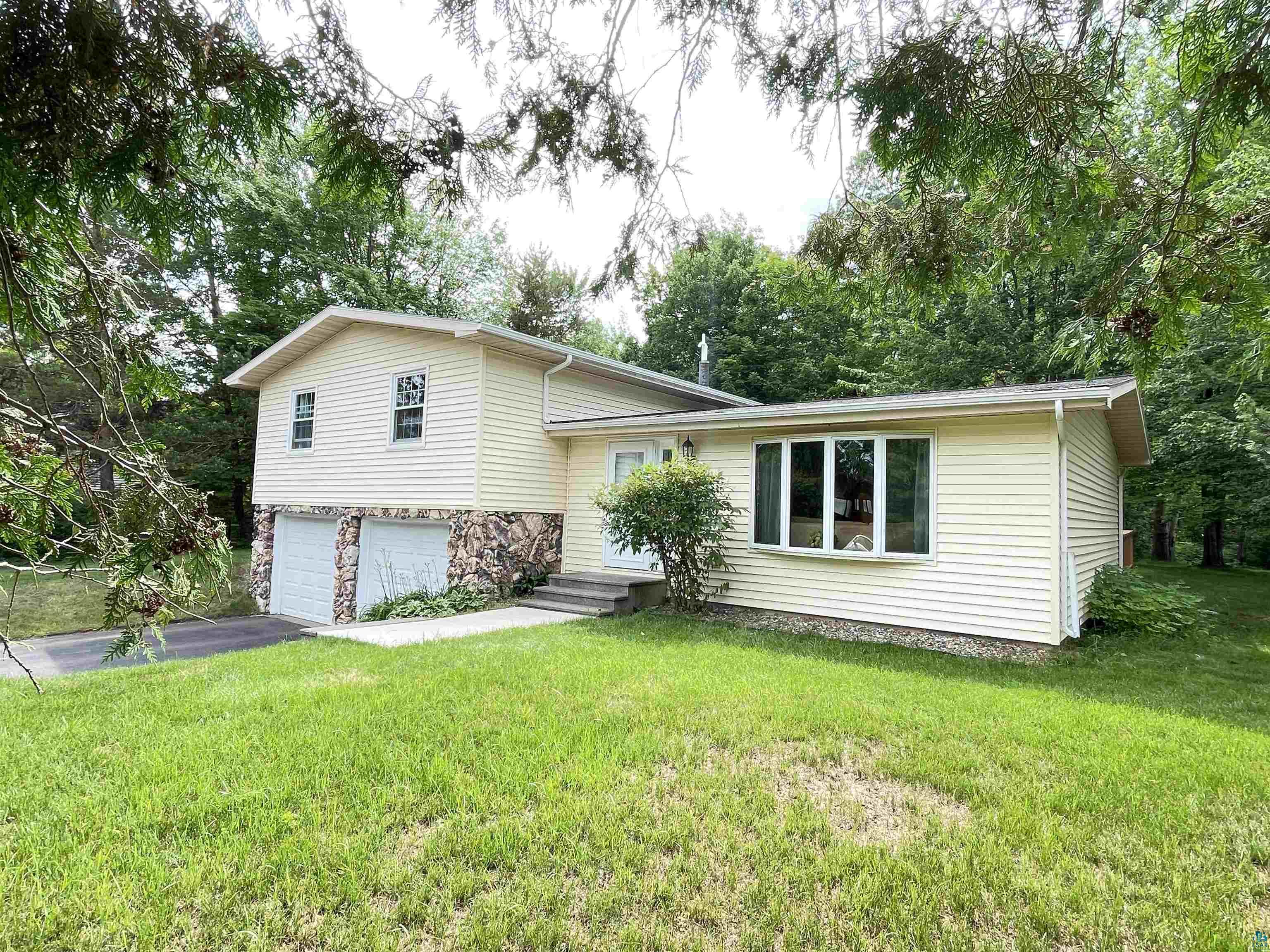 1831 Woodbury Ln Duluth MN 55803 6109237 image1