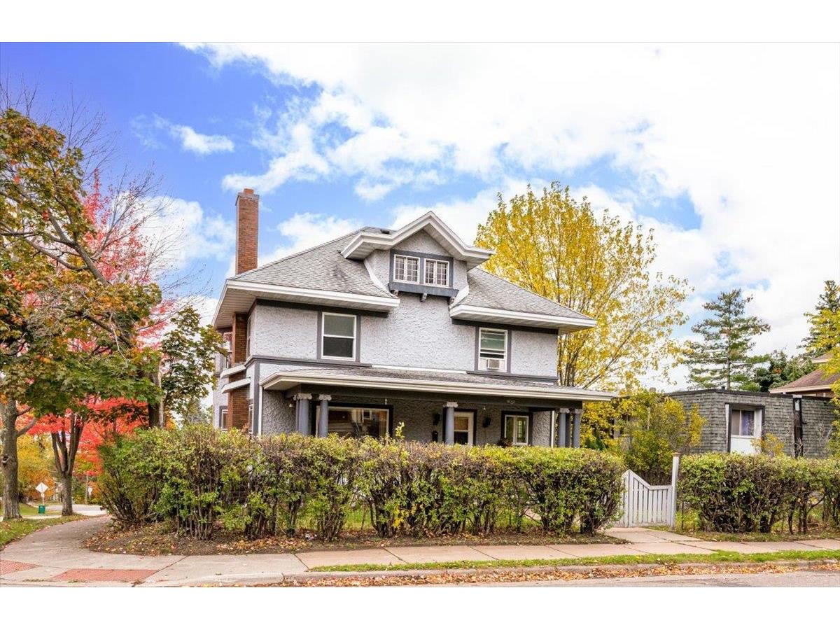 1832 E 3rd St Duluth MN 55812 6122615 image1