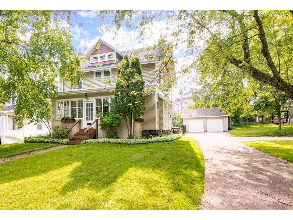 1839 Wallace Ave Duluth MN 55803 6121018 image1