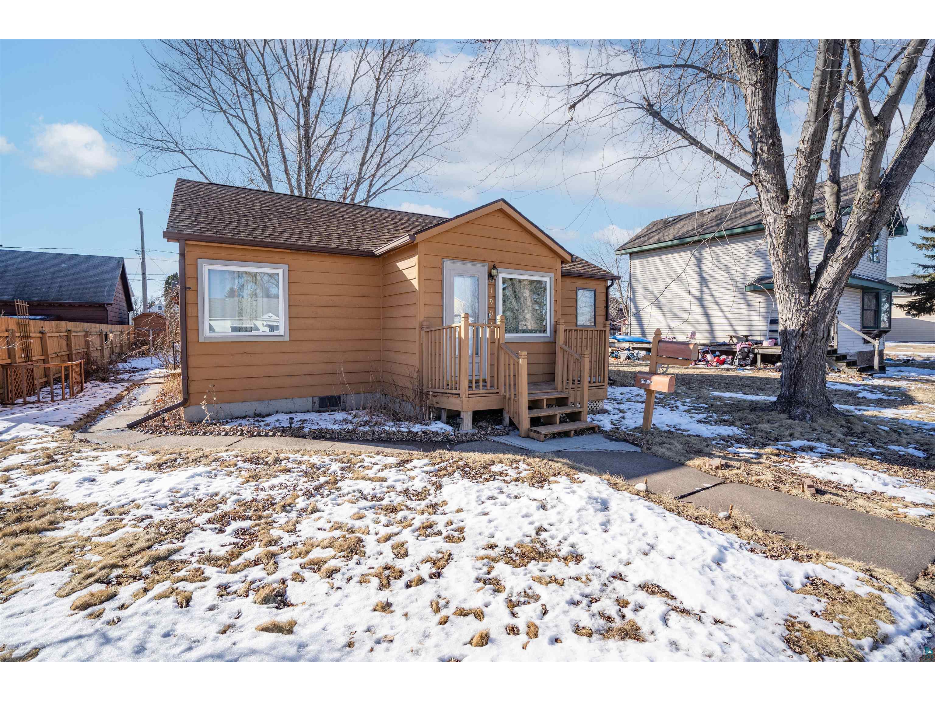 1906 E 3rd St Superior WI 54880 6117966 image1