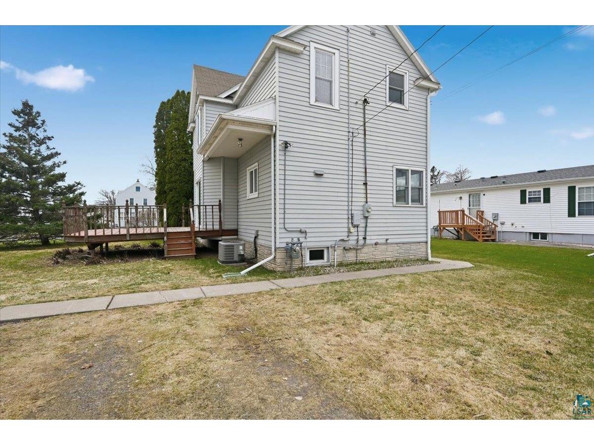 1907 E 4th Street Superior WI 54880 6125014 image6