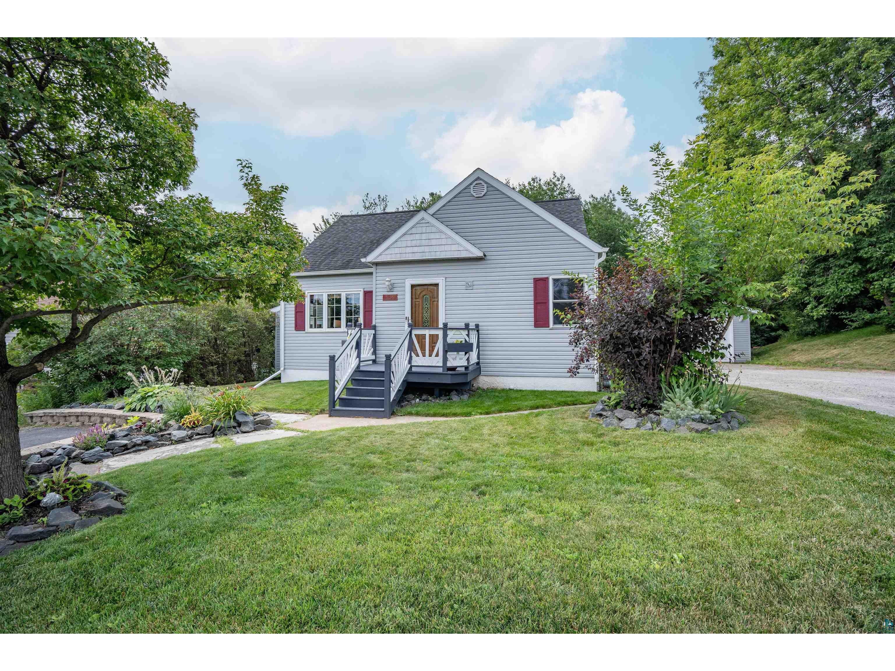 1907 Piedmont Ave Duluth MN 55811 6110000 image1