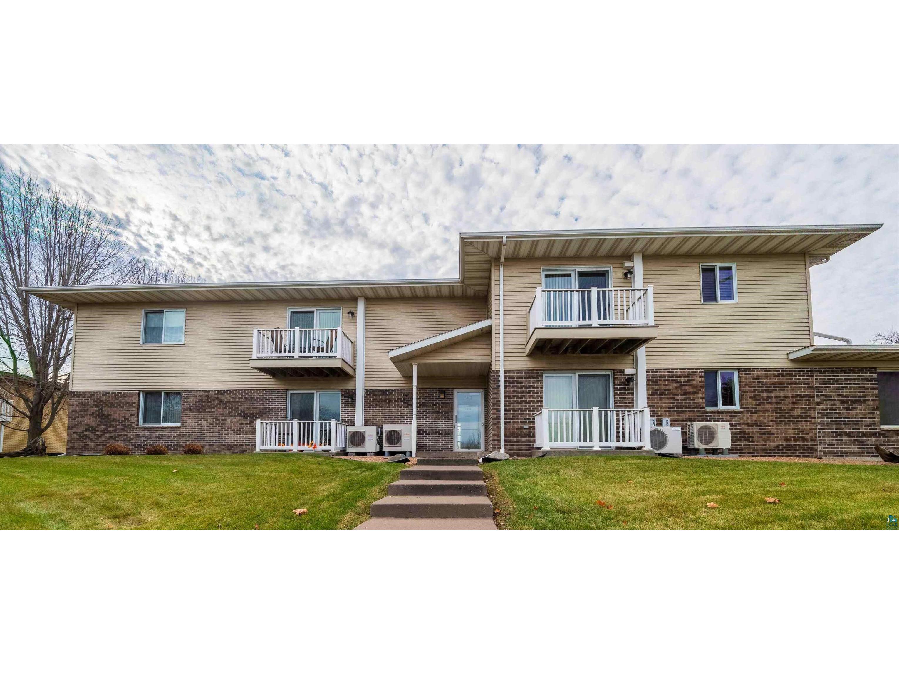 1912 E 2nd St Superior WI 54880 6117041 image1