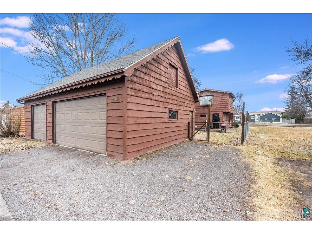1912 E 3rd St Superior WI 54880 6124491 image14