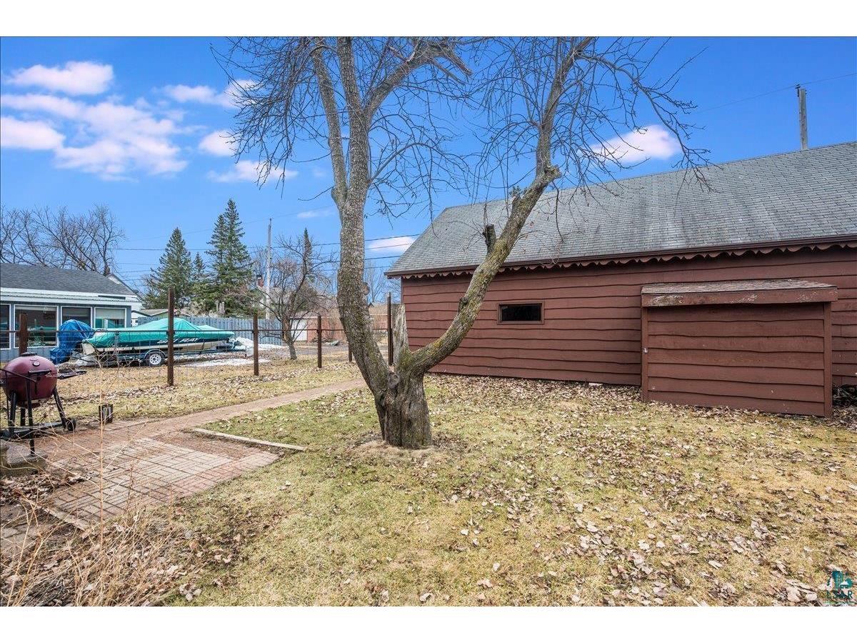 1912 E 3rd St Superior WI 54880 6124491 image18
