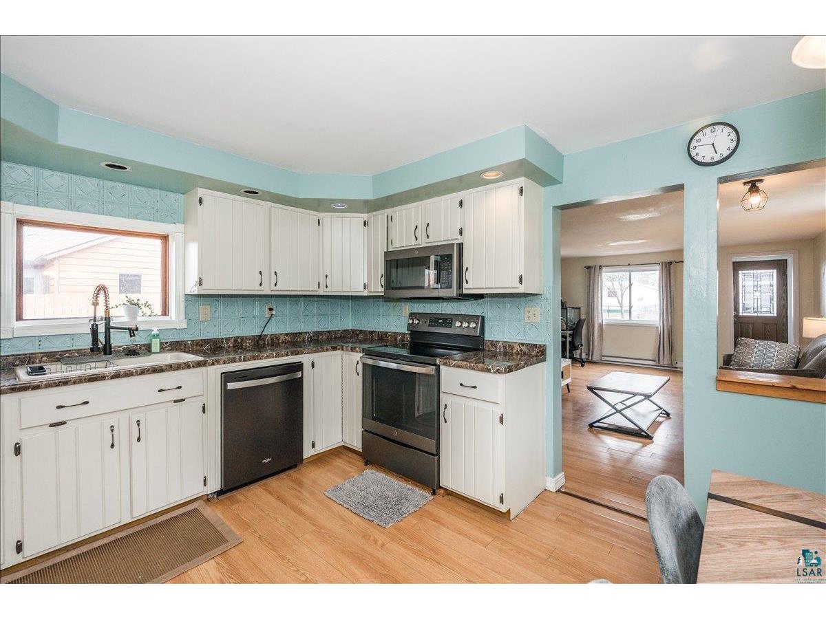 1912 E 3rd St Superior WI 54880 6124491 image3