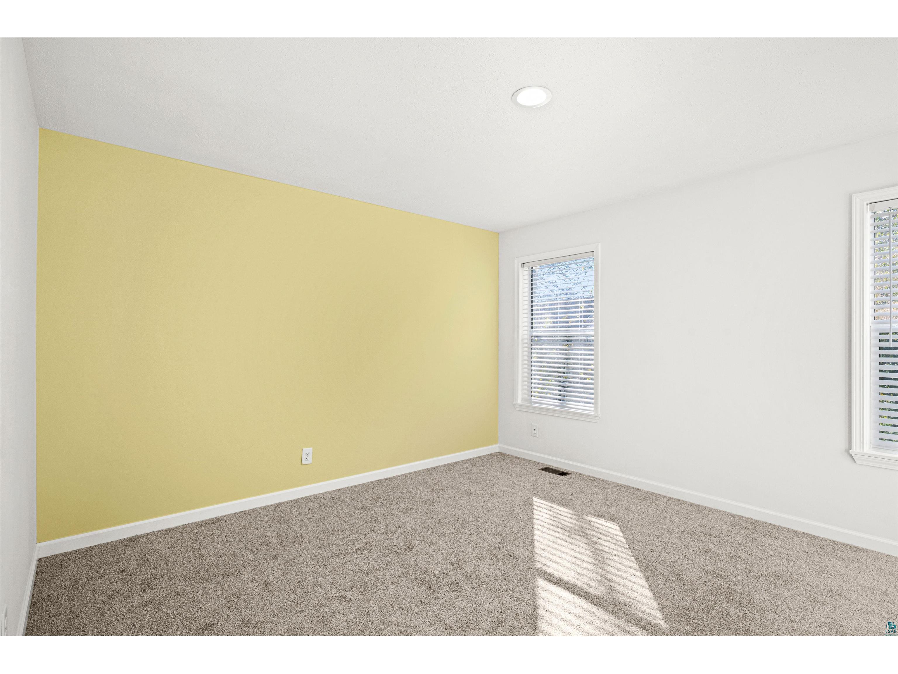 1914 E 1st St Duluth MN 55812 6123757 image18