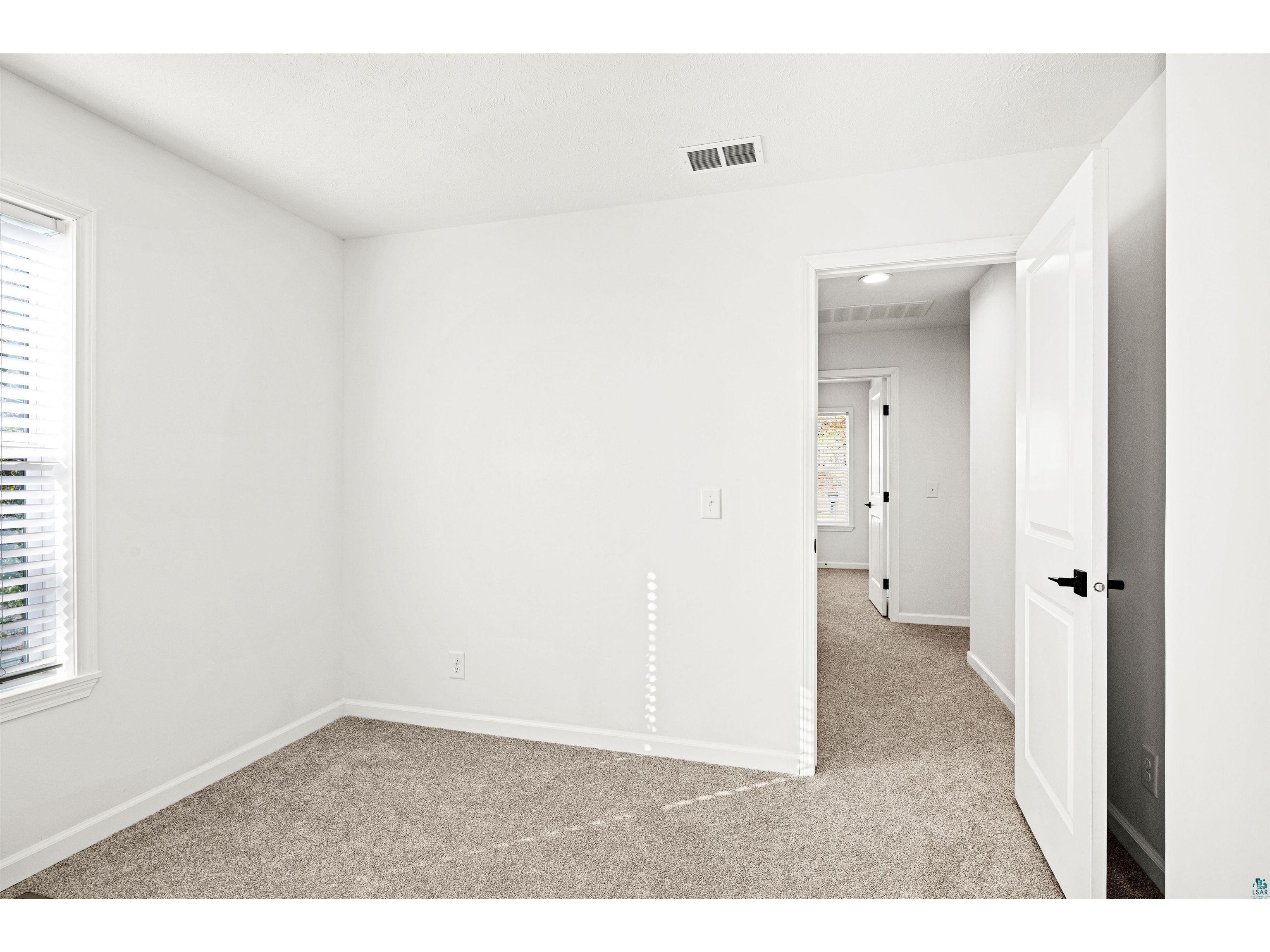 1914 E 1st St Duluth MN 55812 6123757 image22