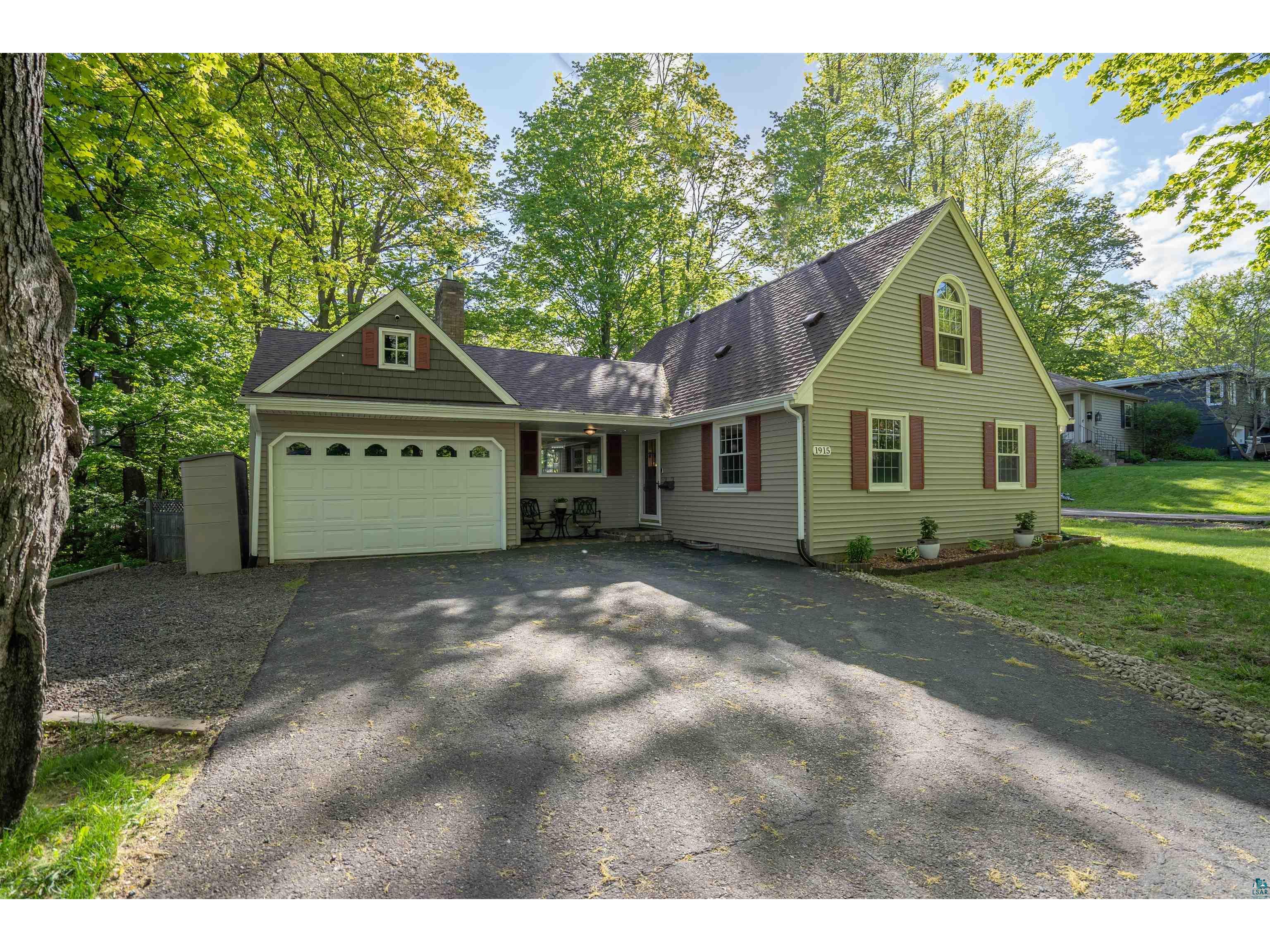 1915 Hartley Rd, Duluth, MN, 55803 MLS 7283218 Edina Realty