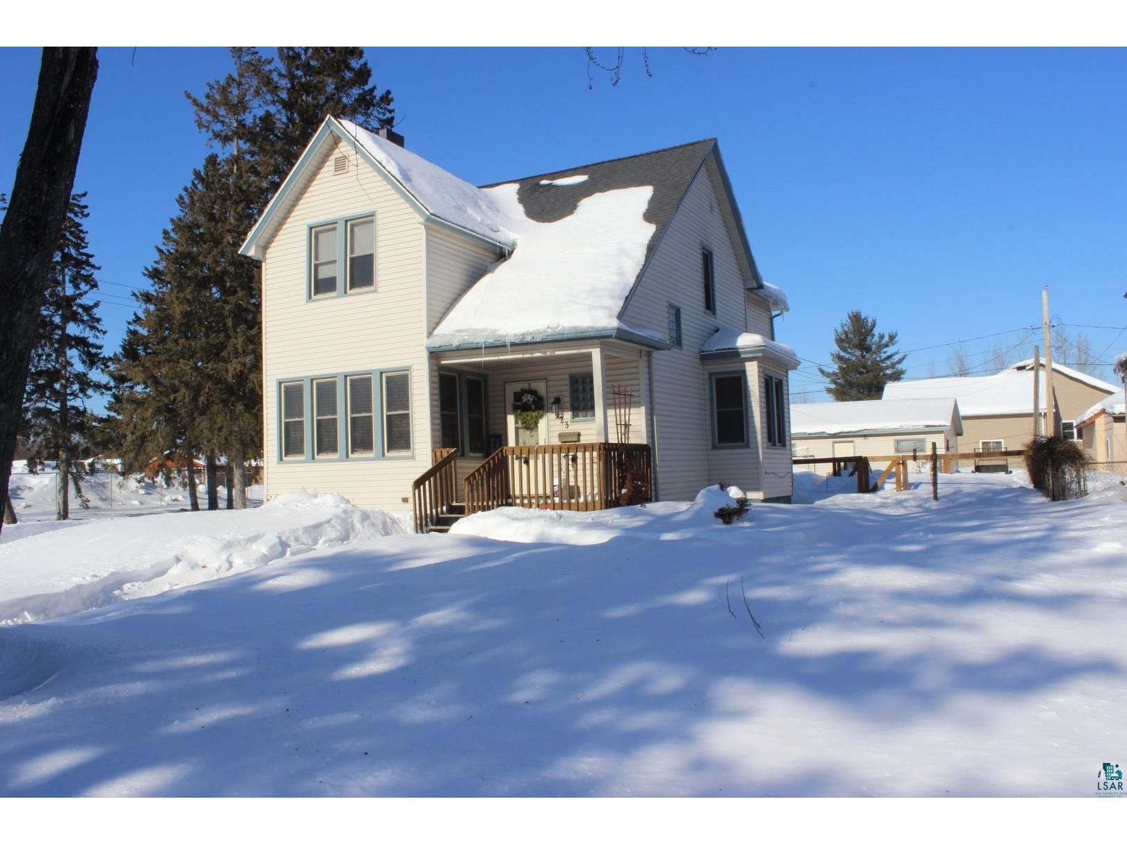 1923 N 53rd St Superior WI 54880 6106801 image1