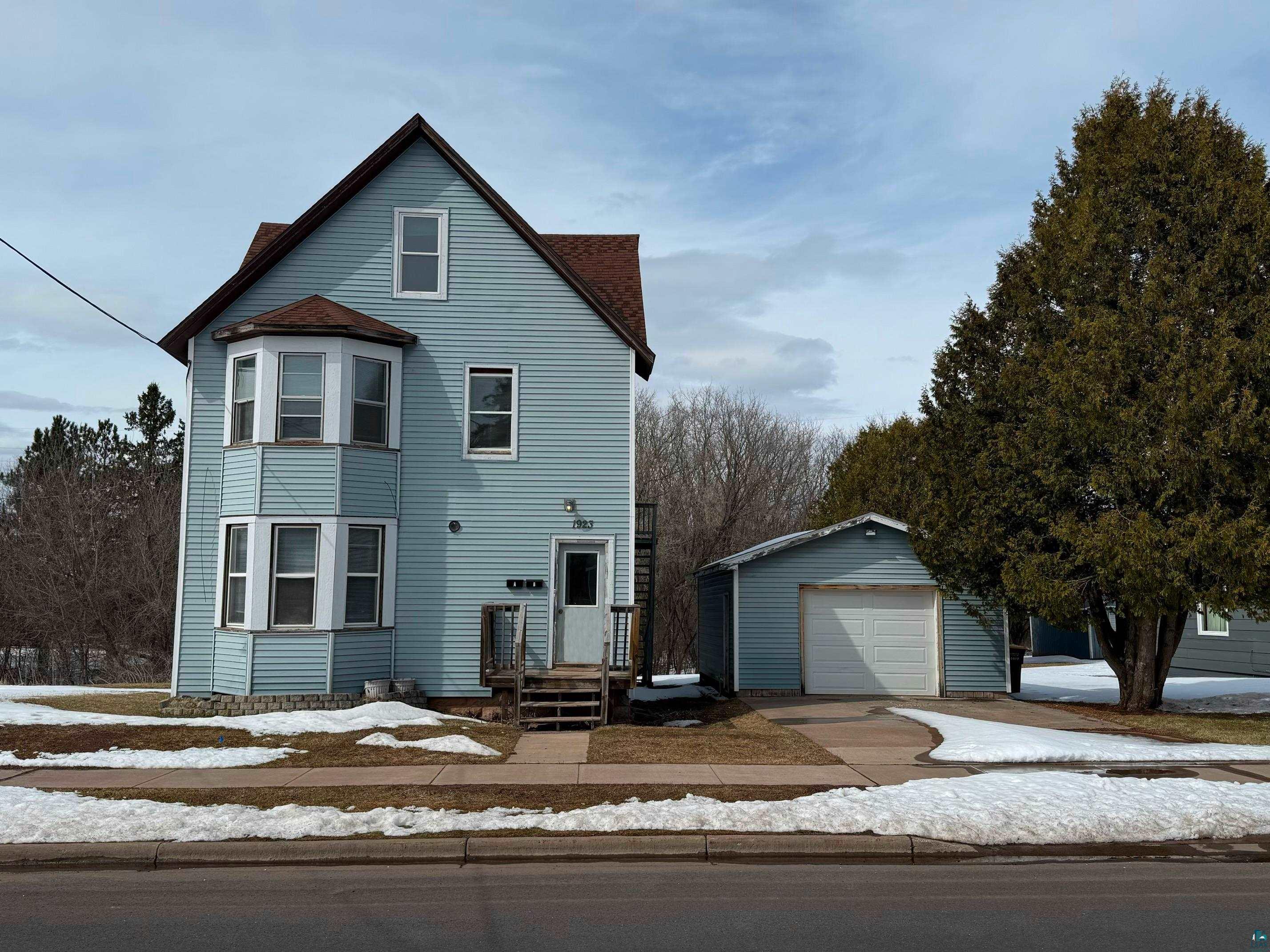 1923 W 6th St Ashland WI 54806 6118522 image1