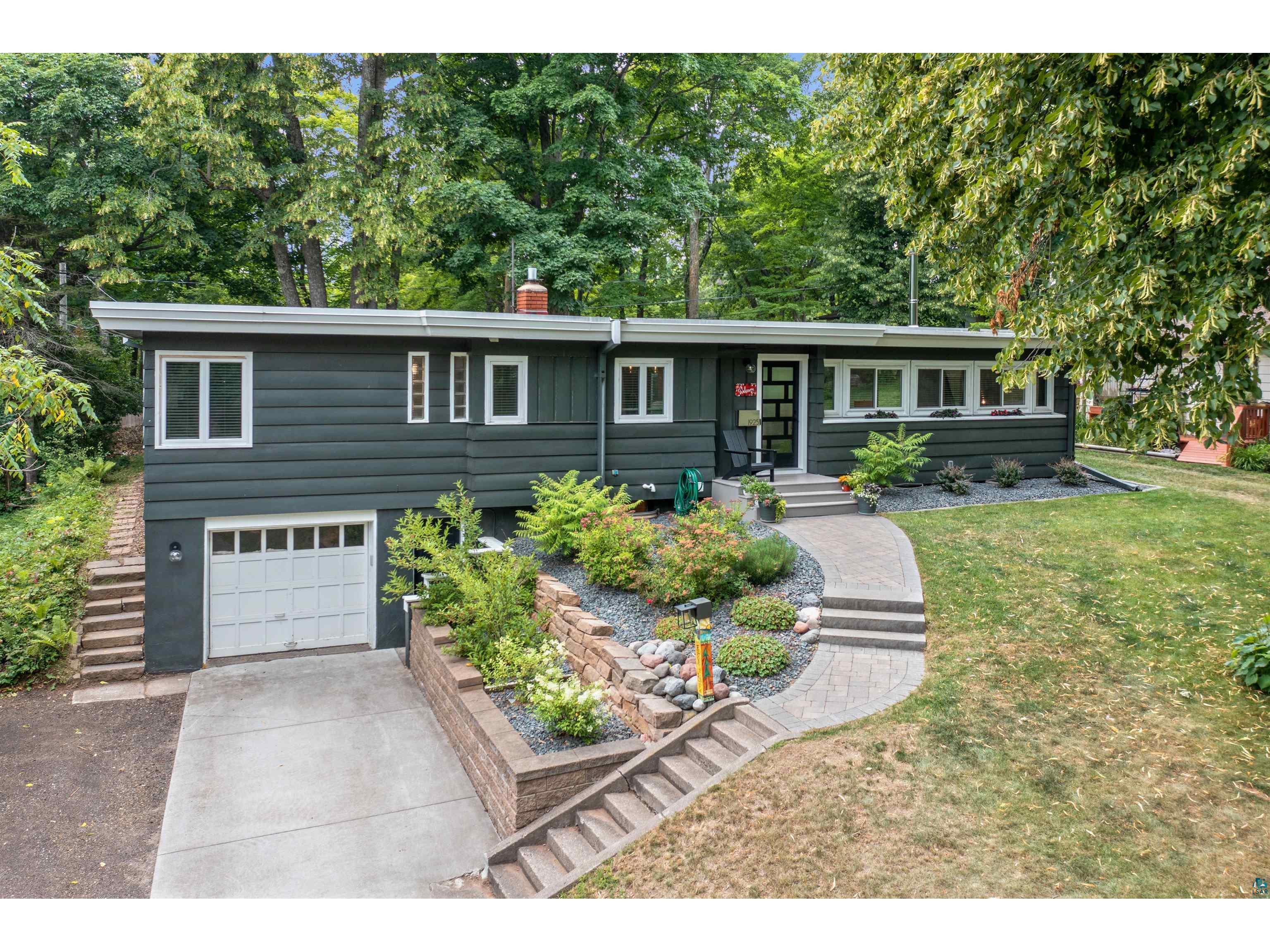 1925 Hartley Rd, Duluth, MN, 55803 MLS 6109856 Edina Realty