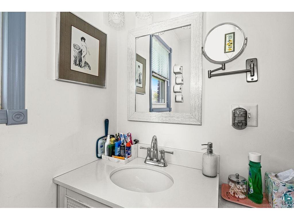 1926 Logan Ave Superior WI 54880 6125738 image10