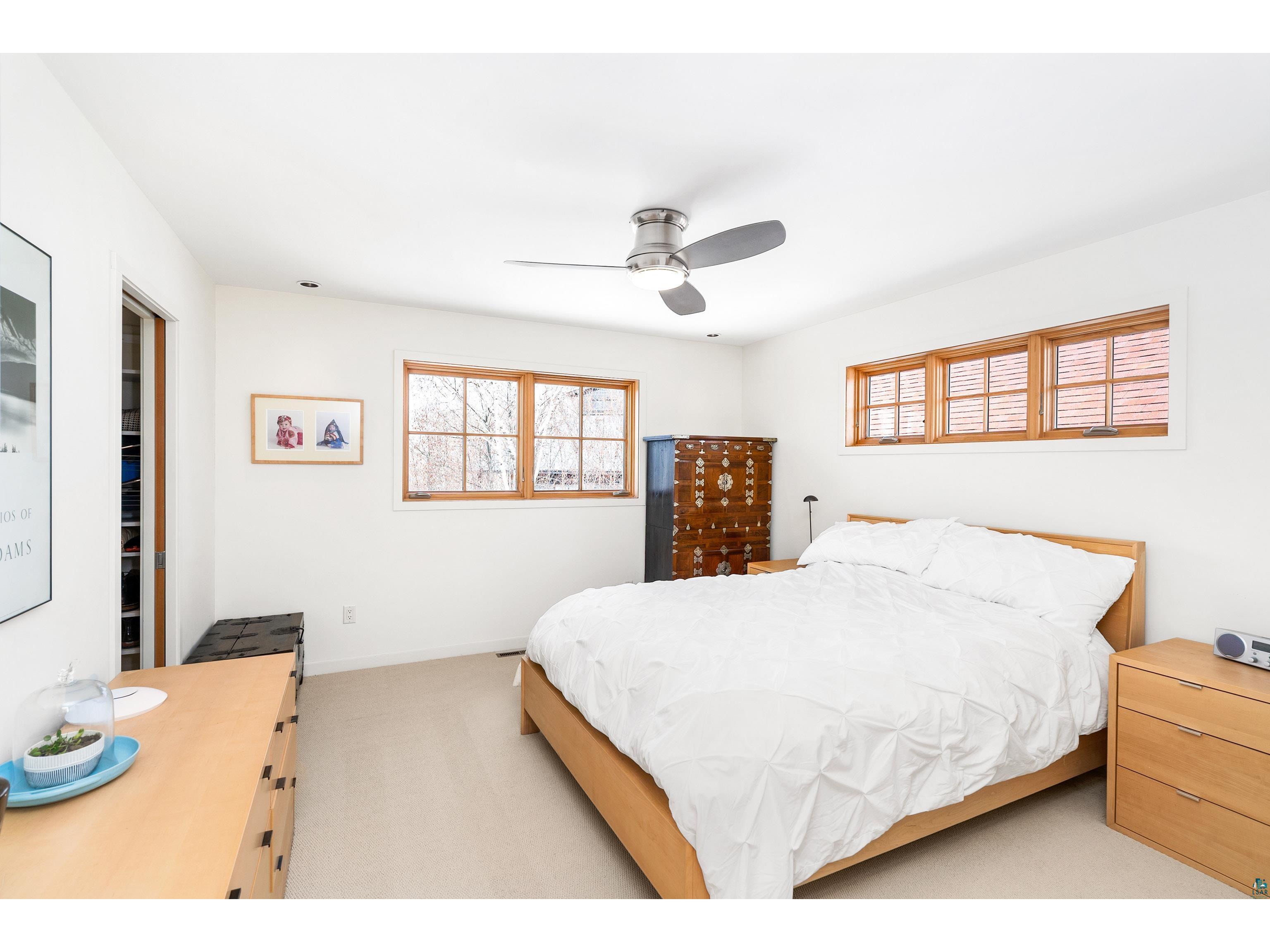 1938 Middle Ln Duluth MN 55811 6124404 image36