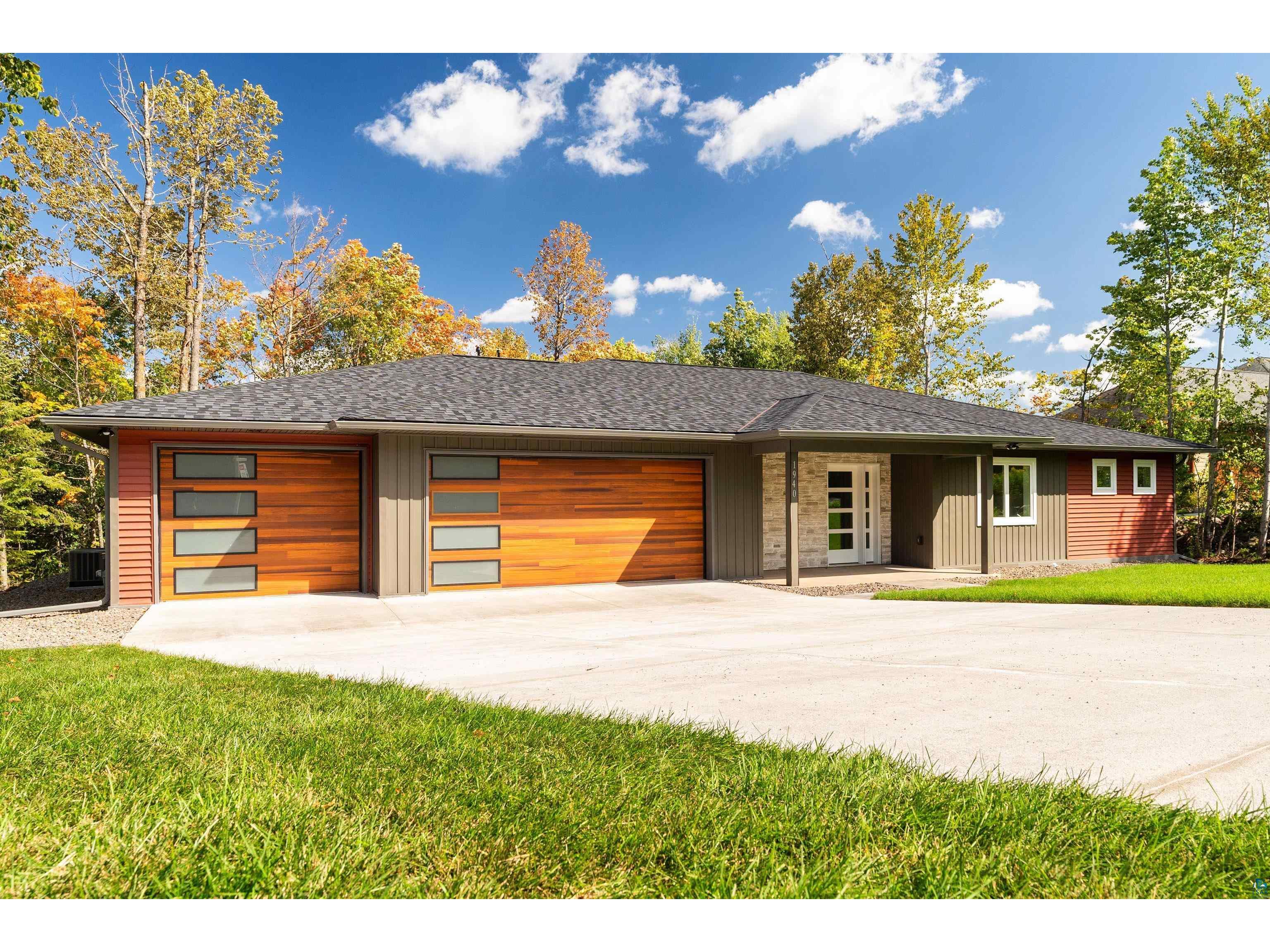 1940 Chinook Dr Duluth MN 55811 6115155 image1
