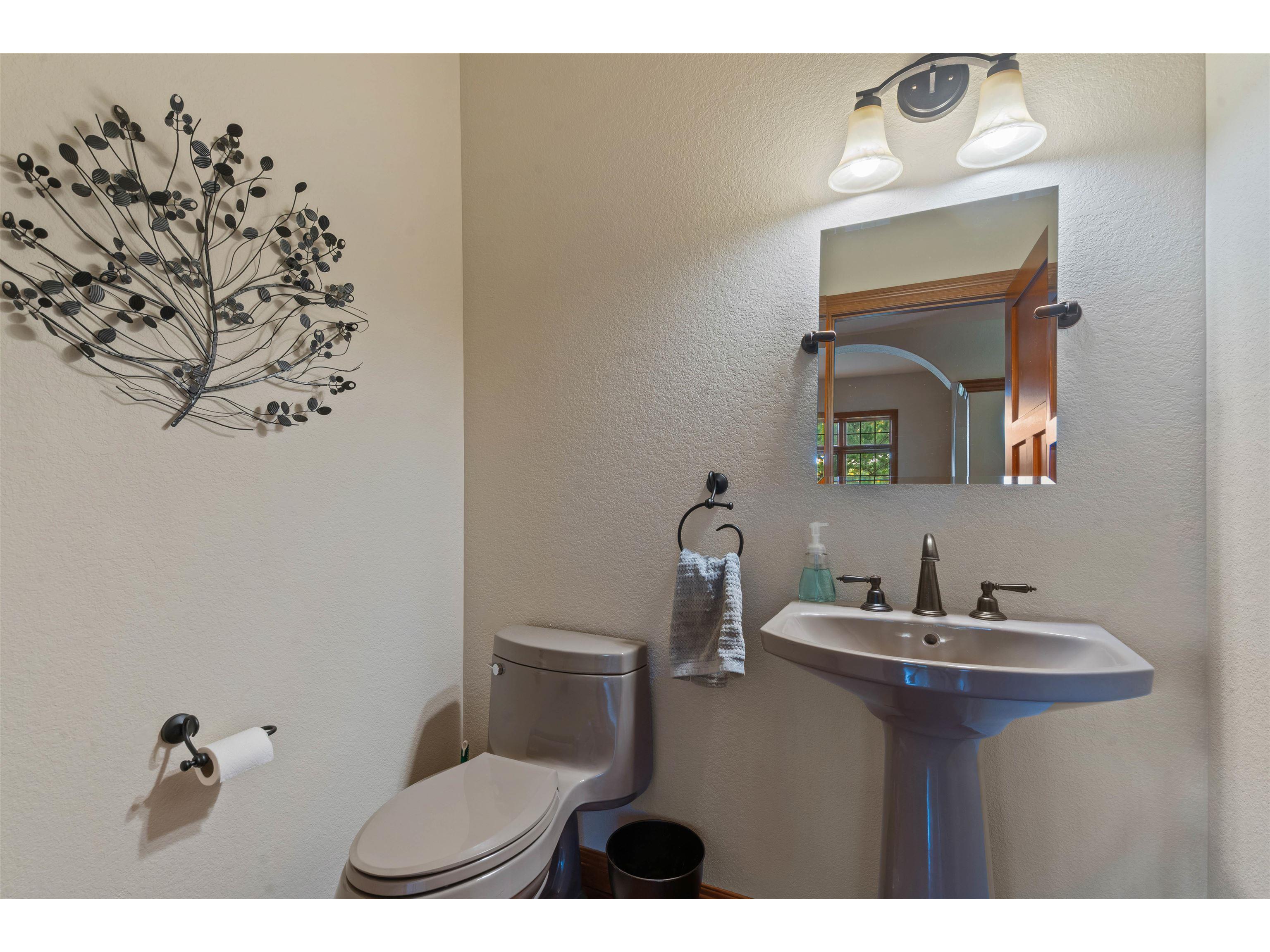 1950 Middle Ln Duluth MN 55811 6121732 image28