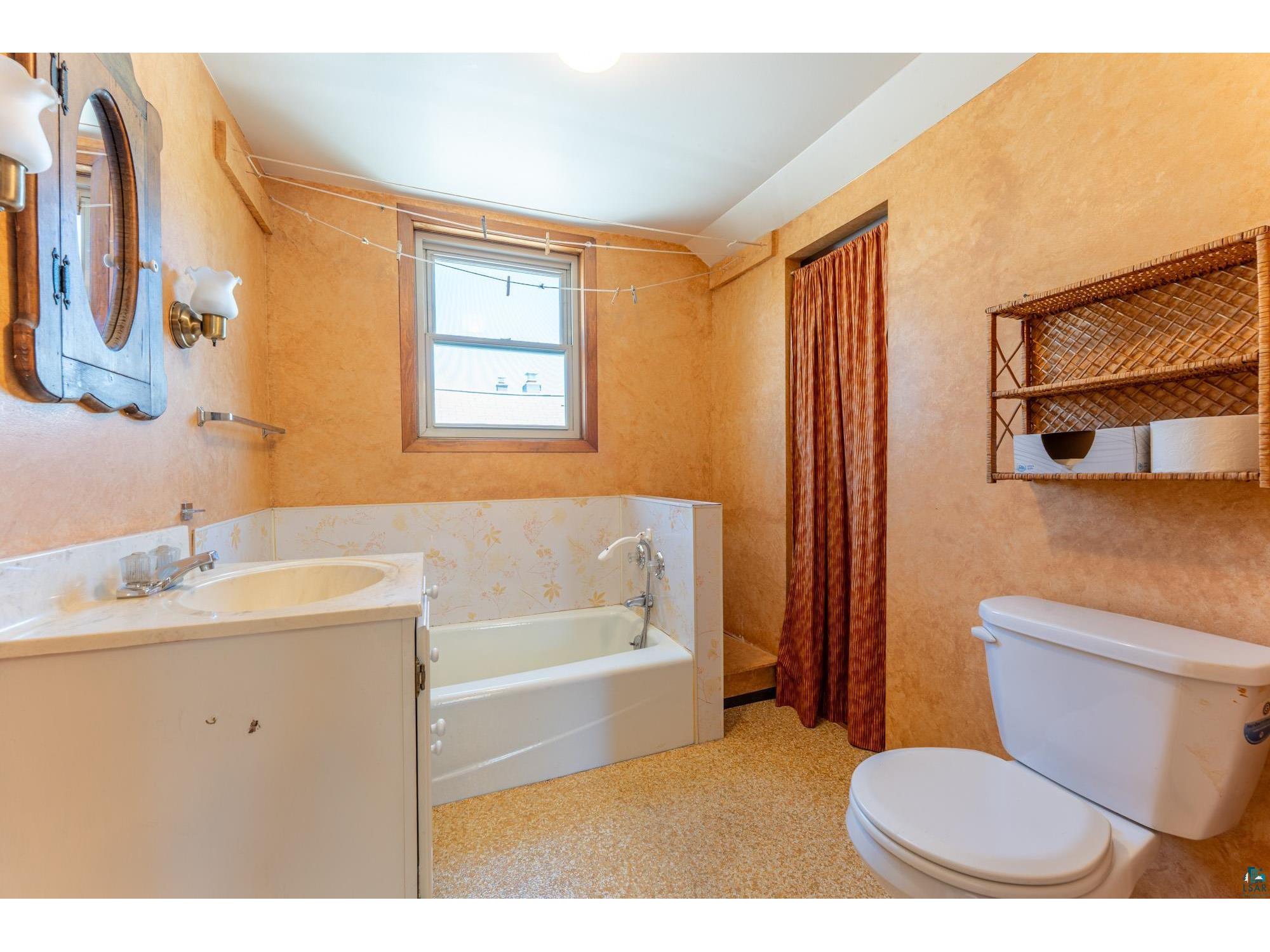 2 E Conan St Ely MN 55731 6125726 image12
