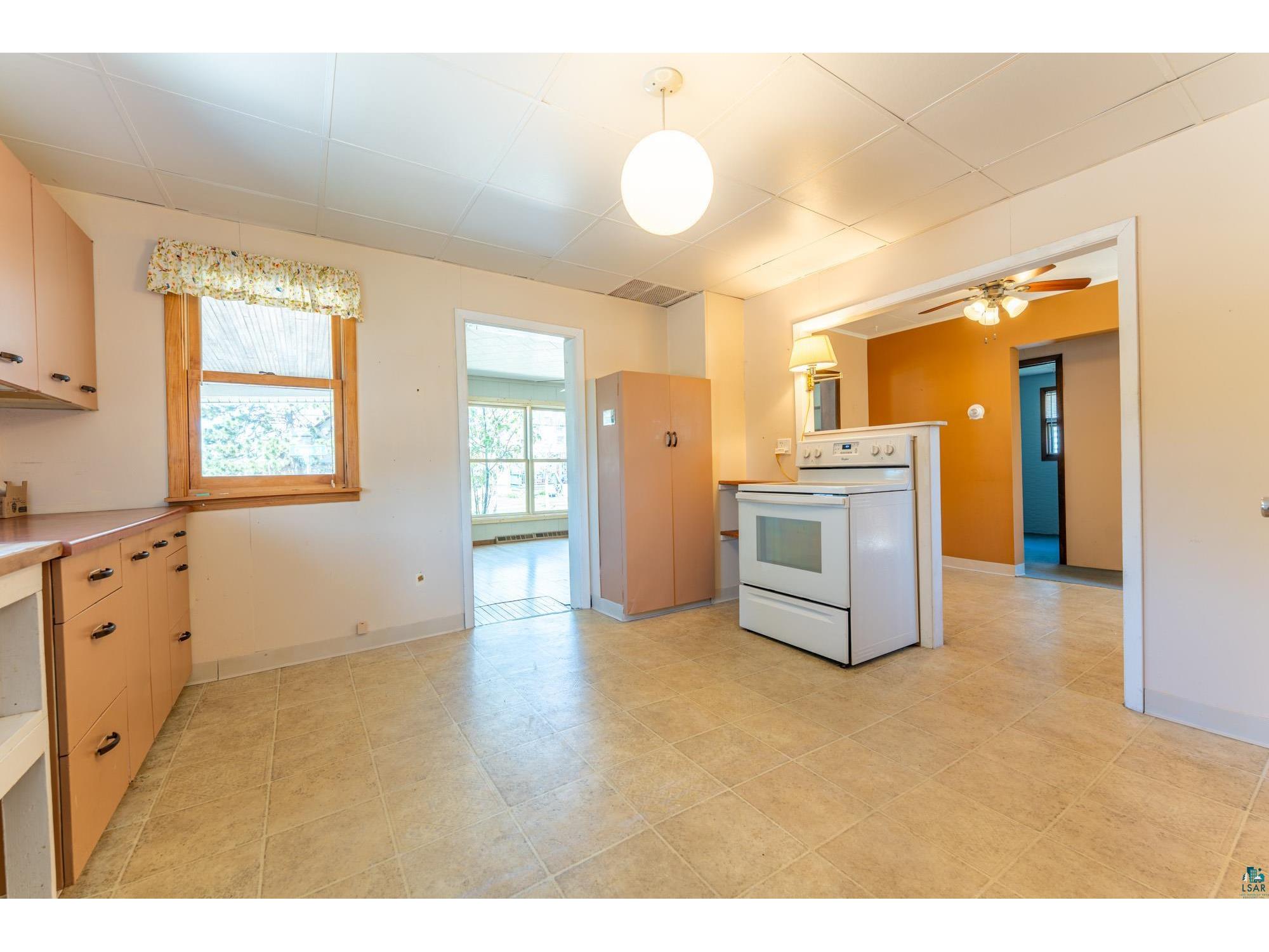 2 E Conan St Ely MN 55731 6125726 image5