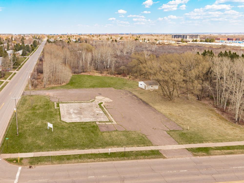 2 N 21st St E Superior WI 54880 6117617 image1