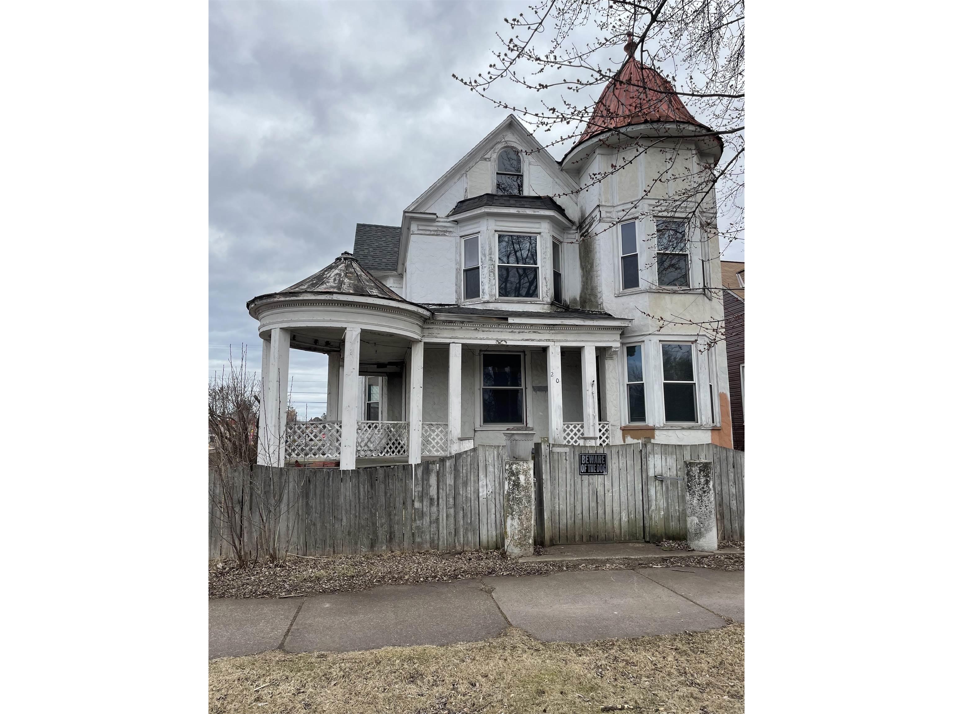 2002 Banks Ave Superior WI 54880 6121433 image1