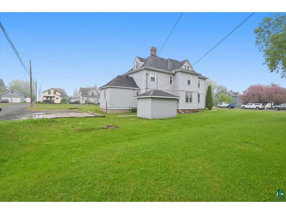 2004 E 5th St Superior WI 54880 6125973 image32