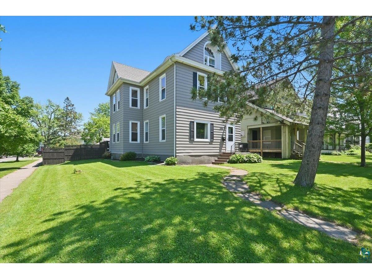 2004 Hughitt Ave Superior WI 54880 6126431 image1