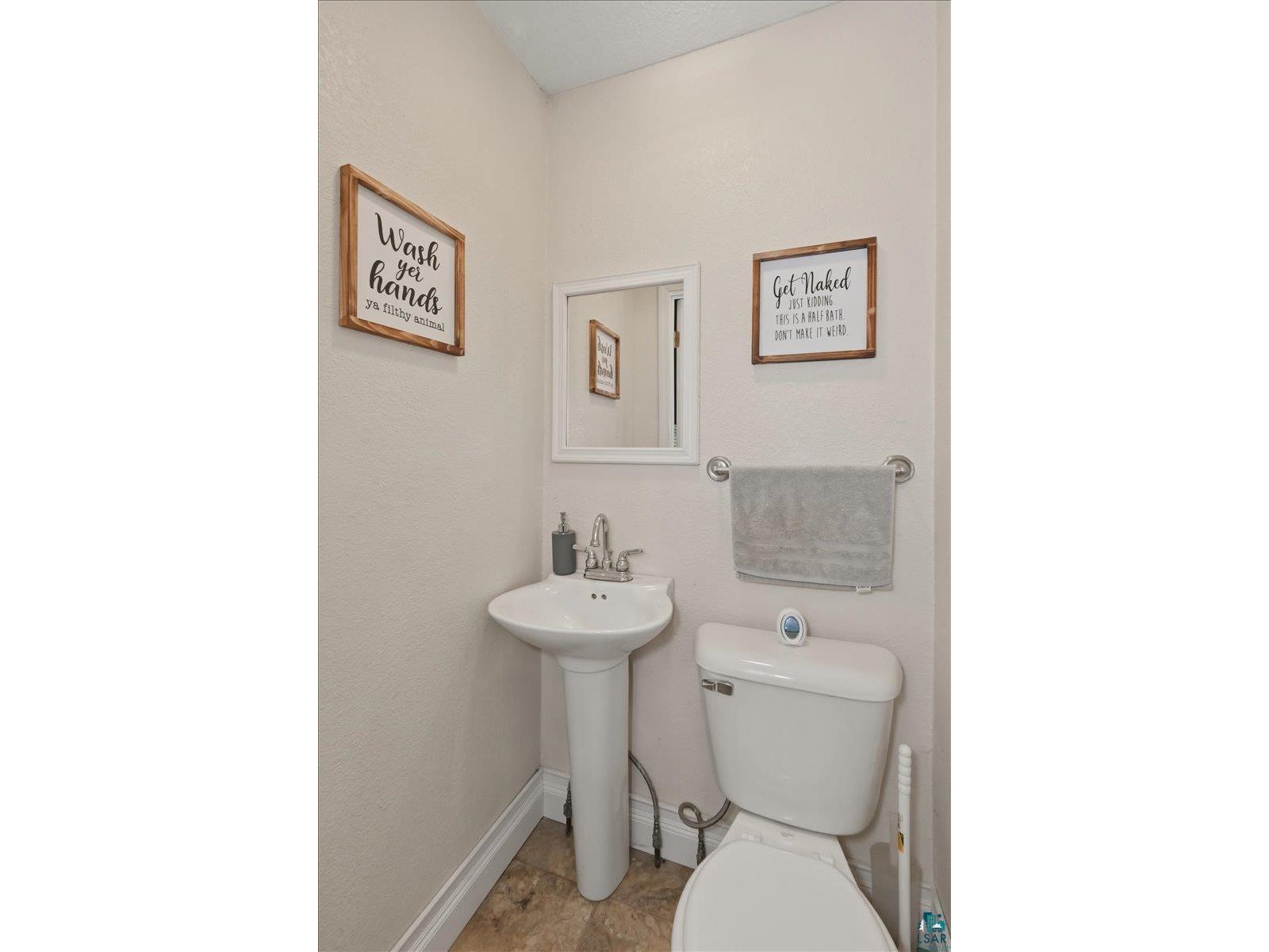 2004 Hughitt Ave Superior WI 54880 6126431 image10
