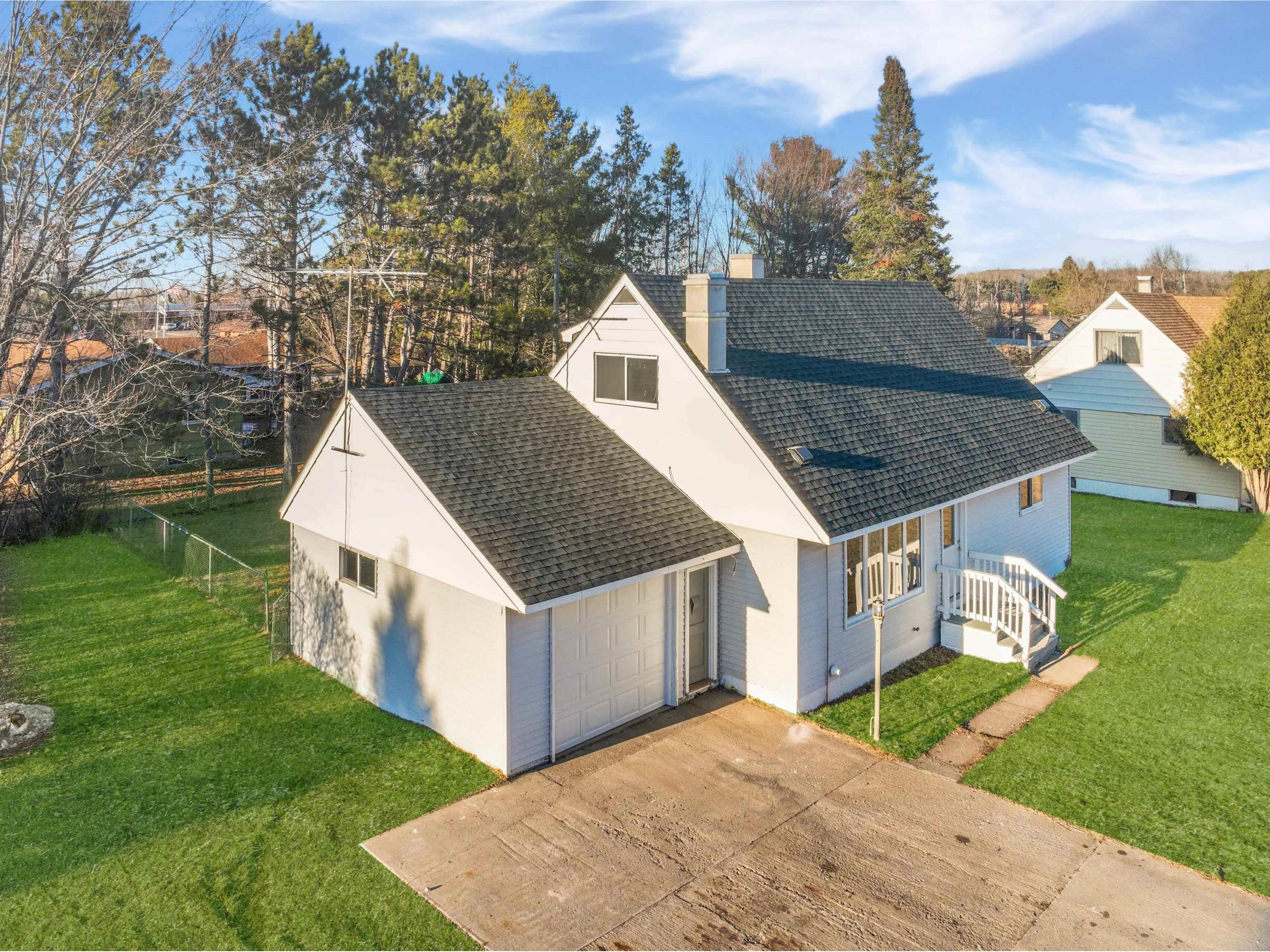 201 Arlington Rd Hoyt Lakes MN 55750 6118476 image1