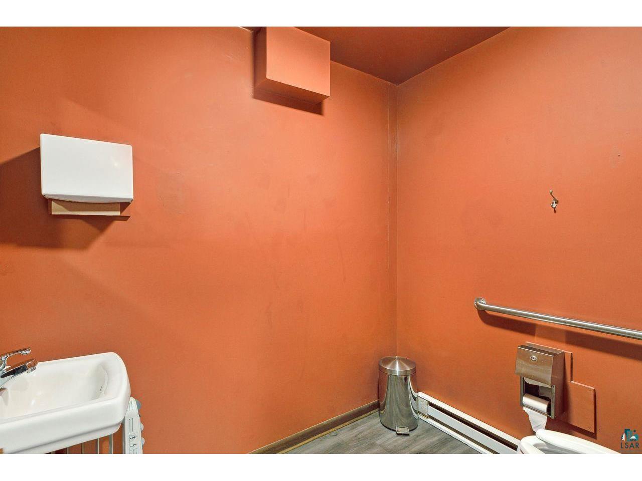 201 E Main St Ashland WI 54806 6106963 image14