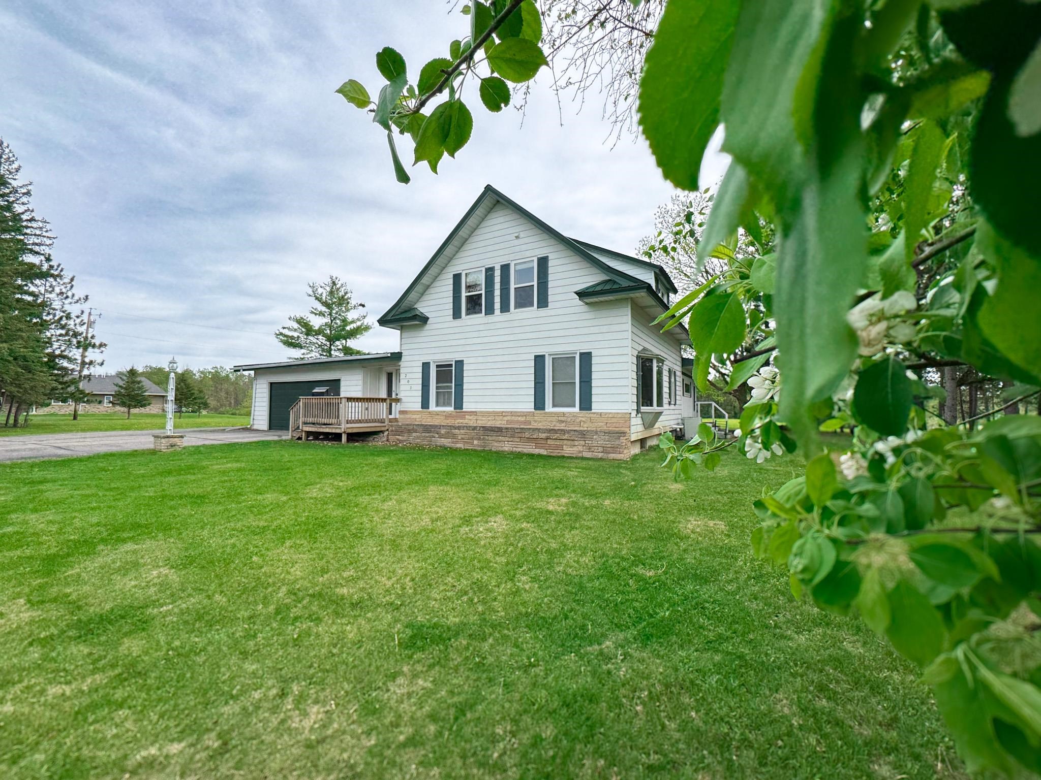 201 Golf Course Ln Bigfork MN 56628 6119864 image1