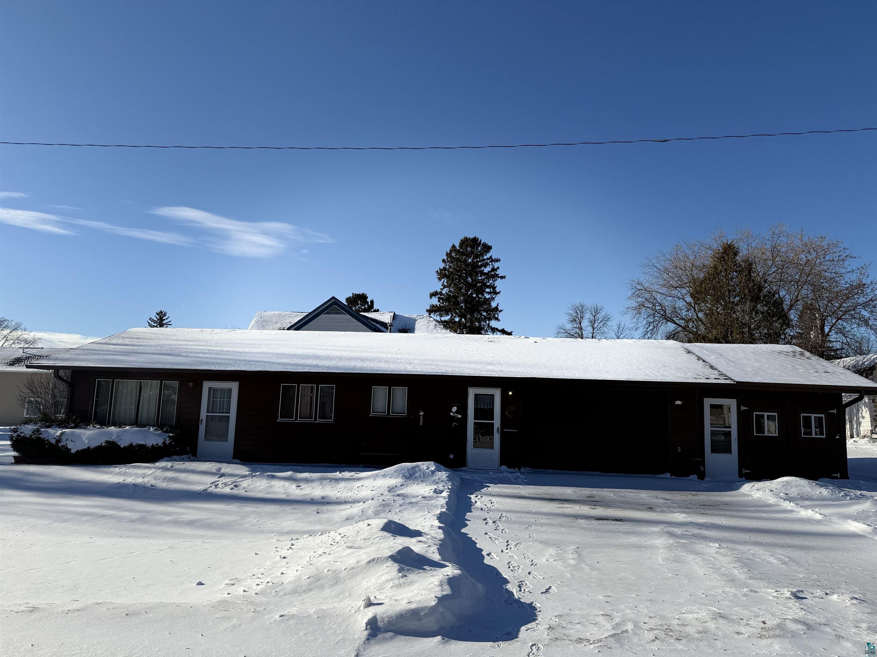 201 N 4th Ave W Washburn WI 54891 6123176 image1