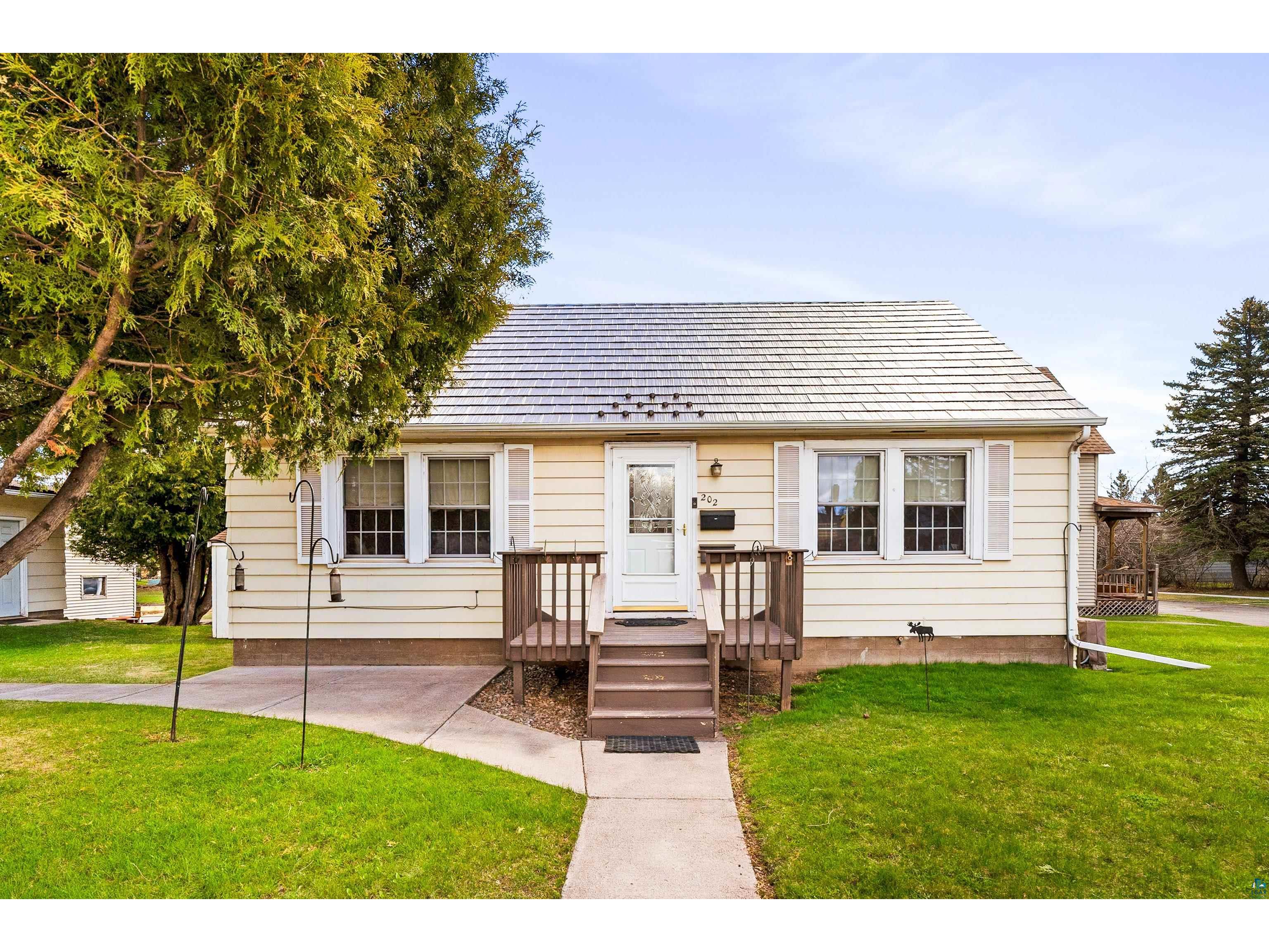 202 8th St Two Harbors MN 55616 6125229 image4