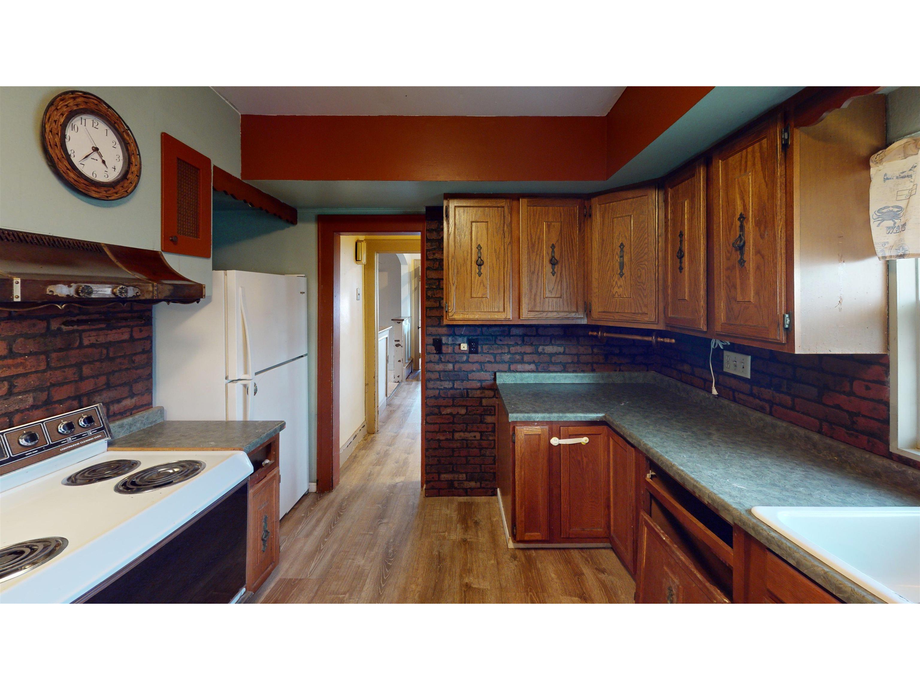 202 E 2nd St Superior WI 54880 - Lake Superior 6122993 image16