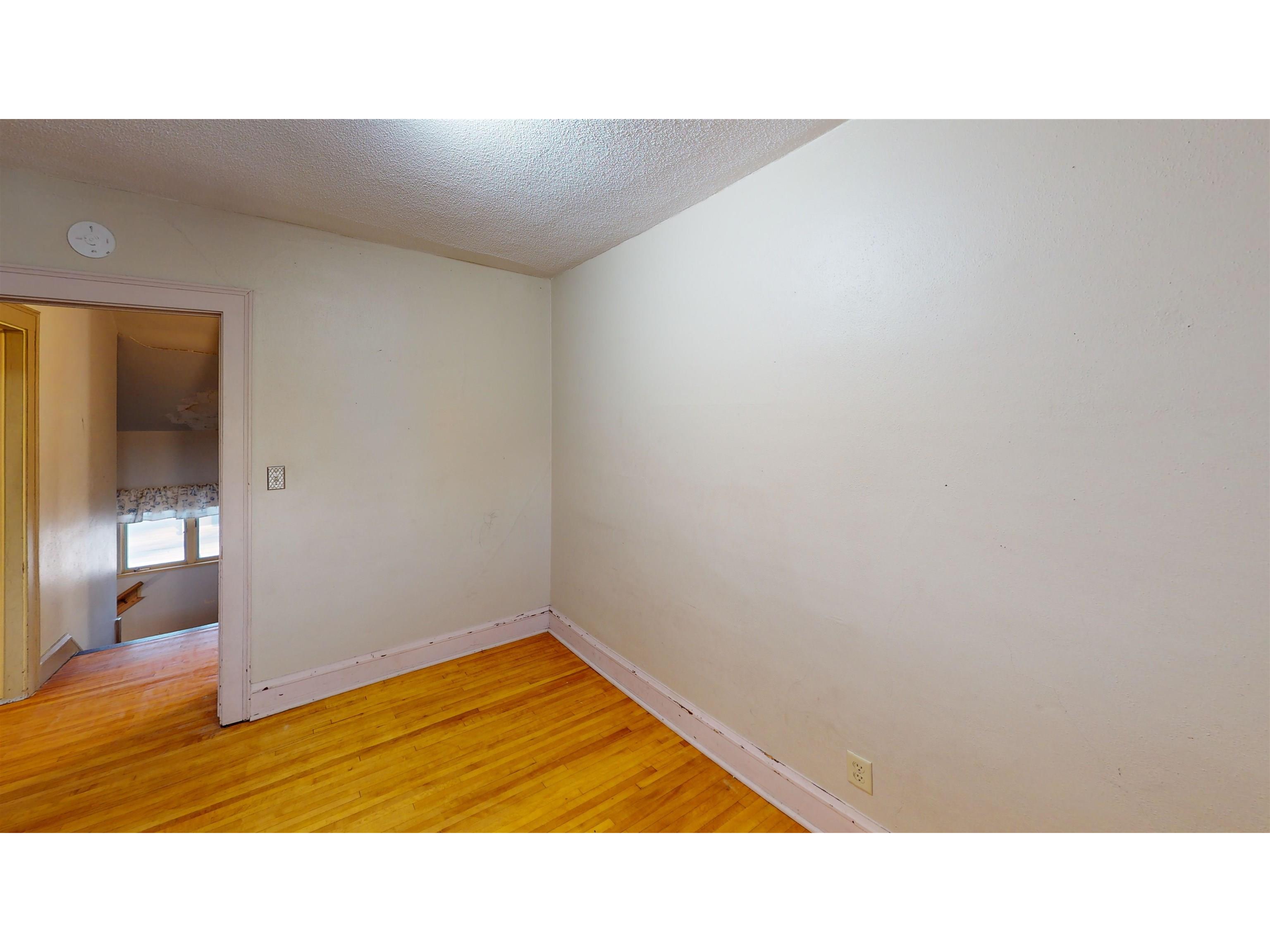 202 E 2nd St Superior WI 54880 - Lake Superior 6122993 image21