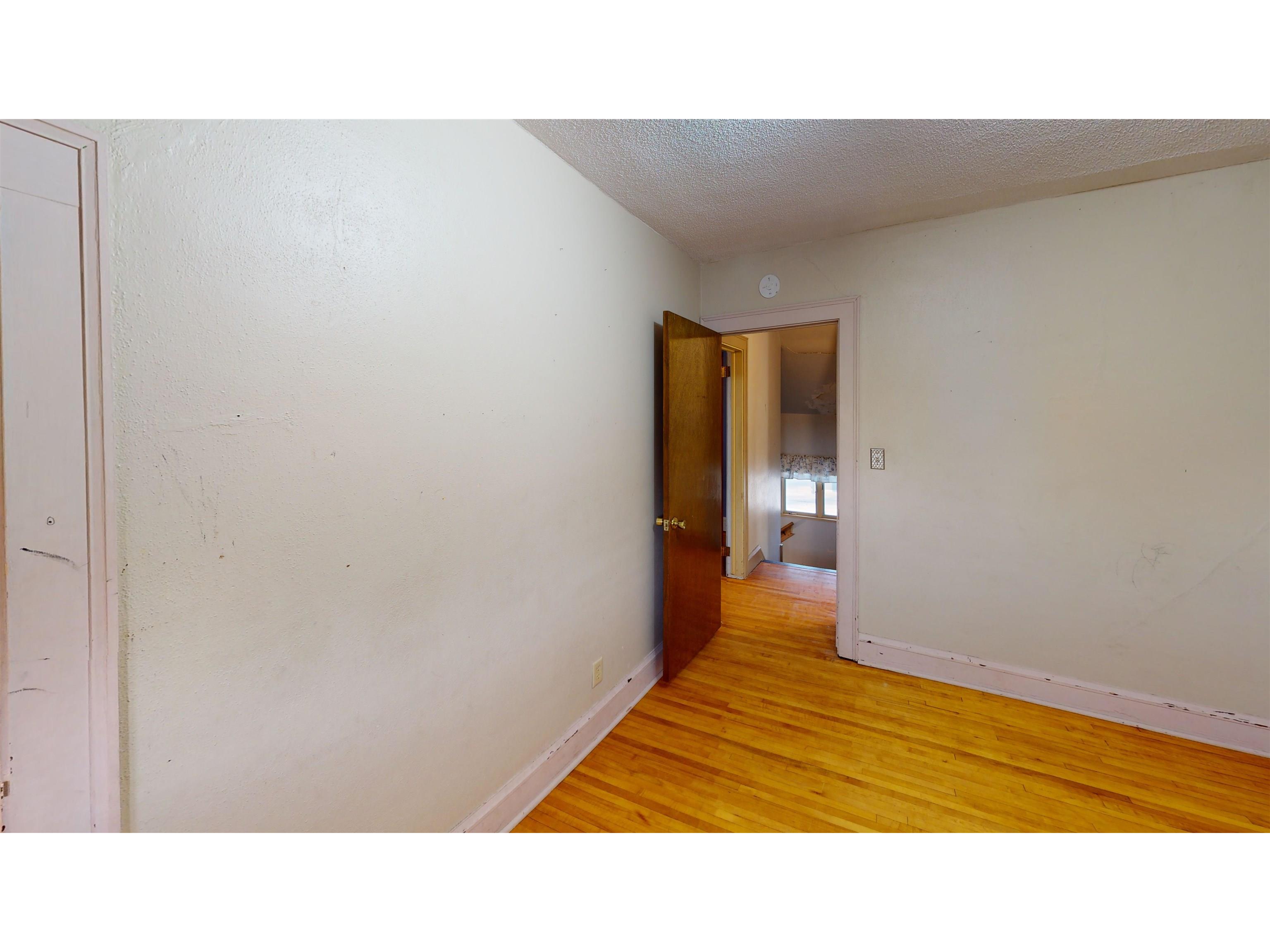 202 E 2nd St Superior WI 54880 - Lake Superior 6122993 image22