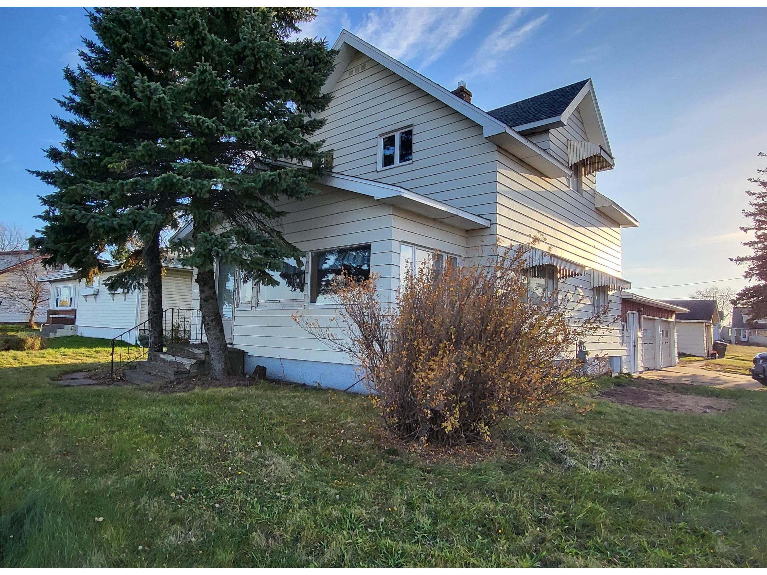 202 E 2nd St Superior WI 54880 - Lake Superior 6122993 image3