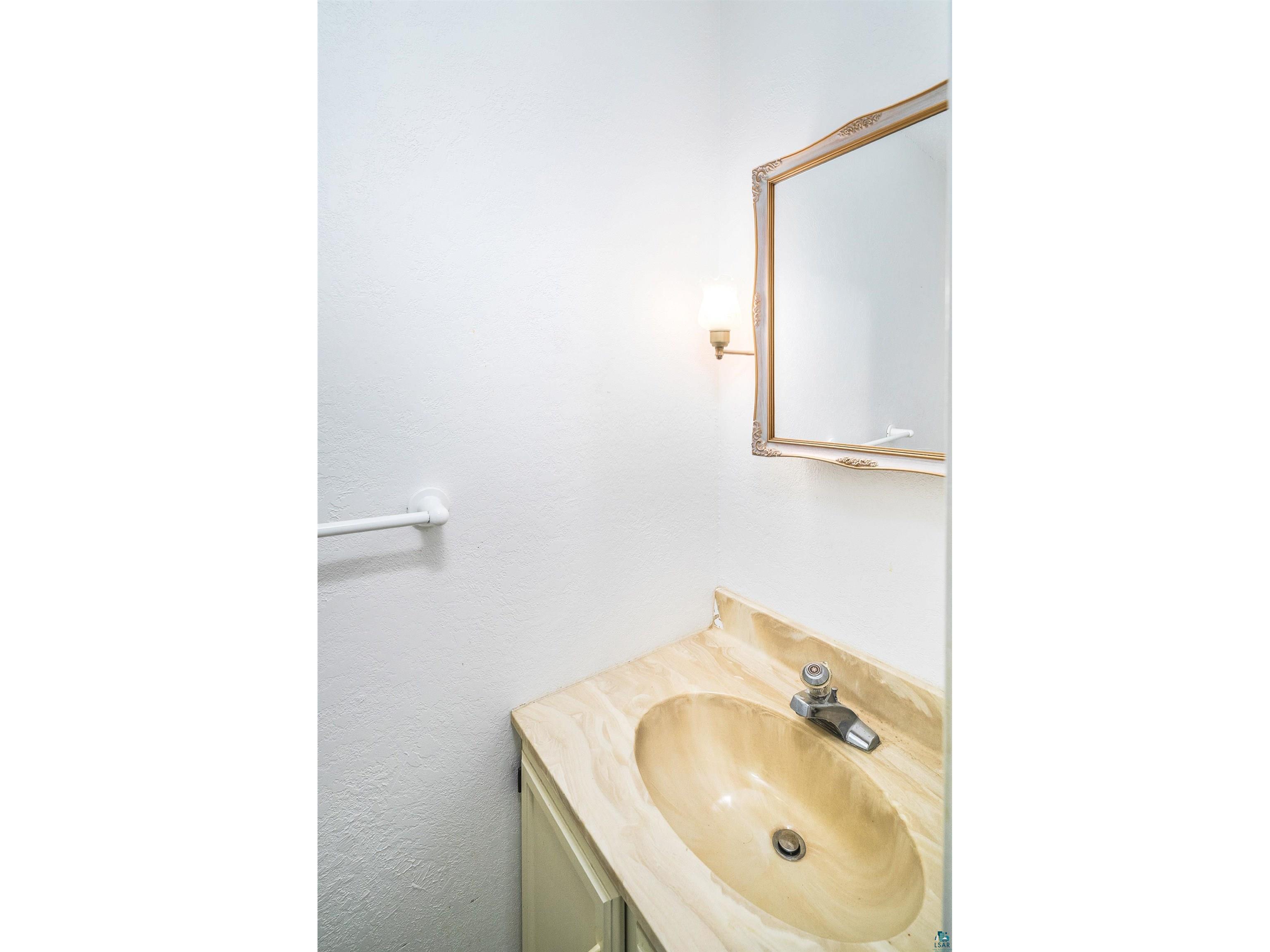 202 E 7th St Duluth MN 55805 6123692 image21