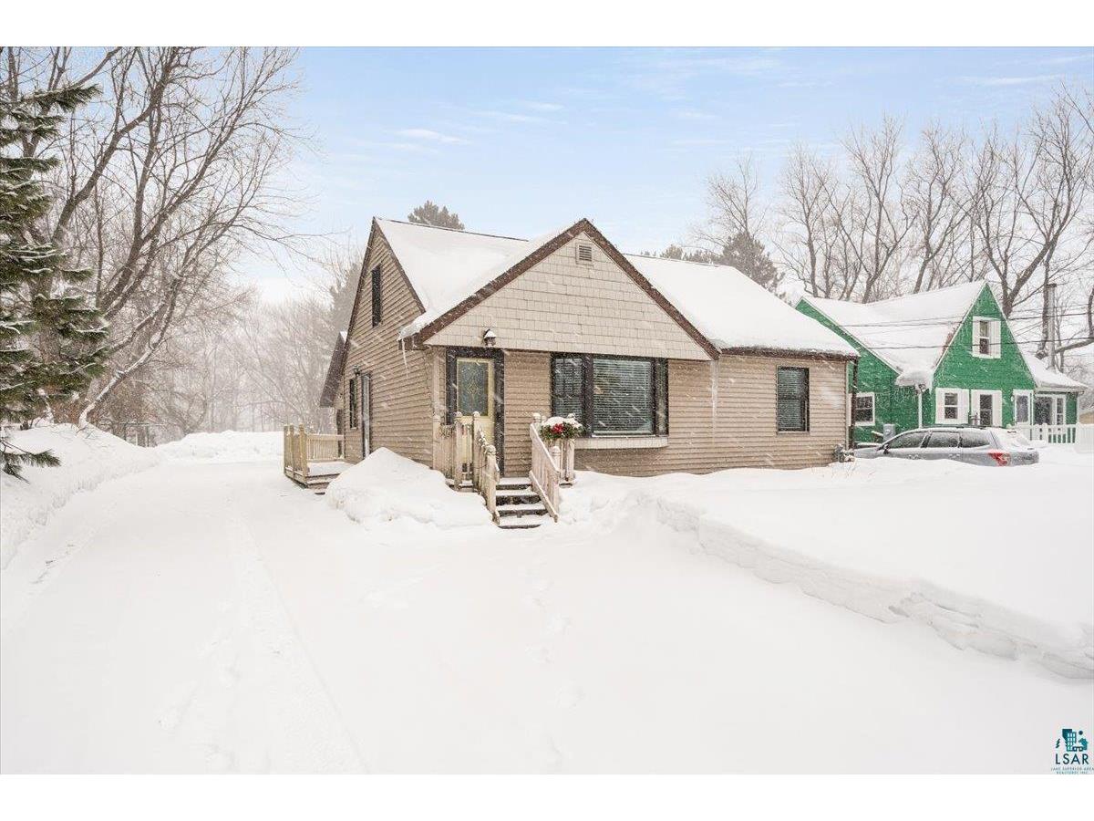 202 E Locust St Duluth MN 55811 6106961 image1