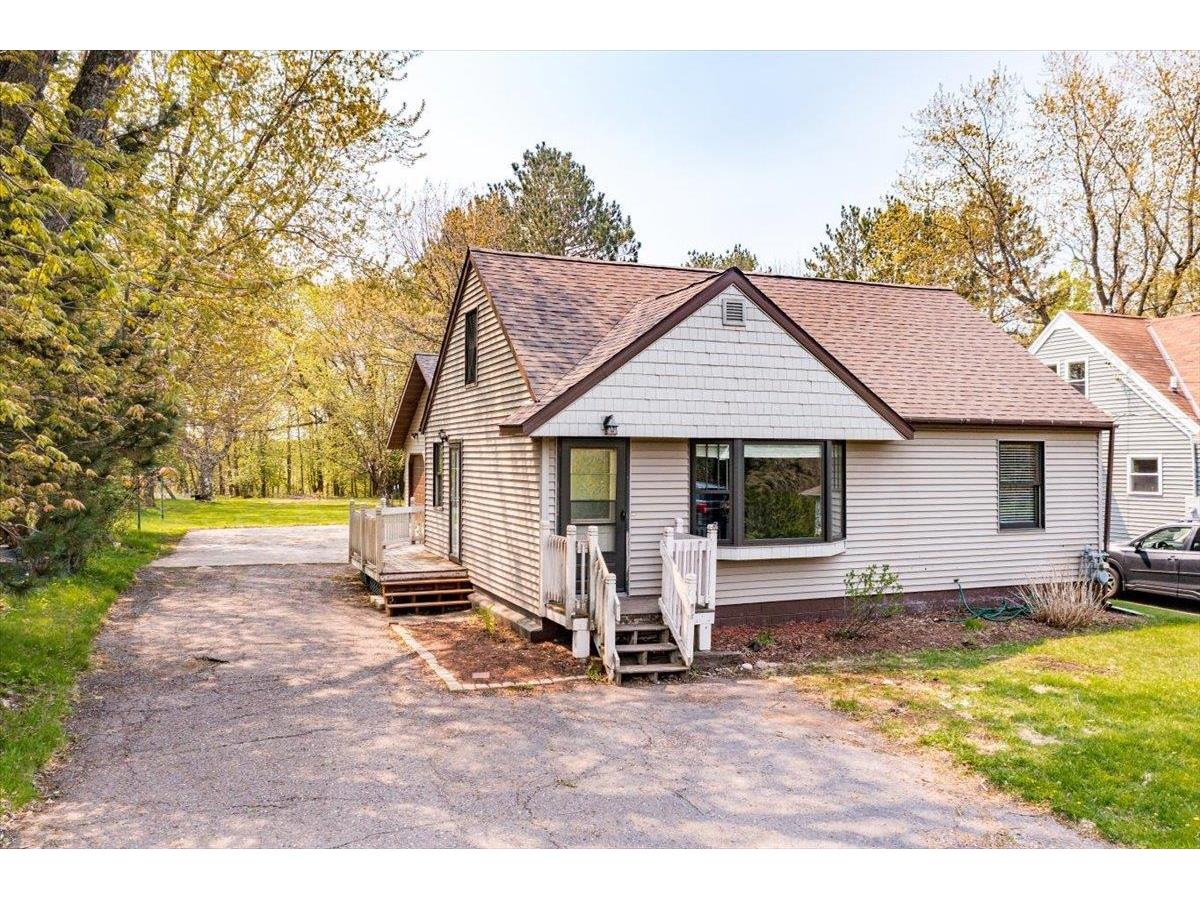 202 E Locust St Duluth MN 55811 6119581 image1