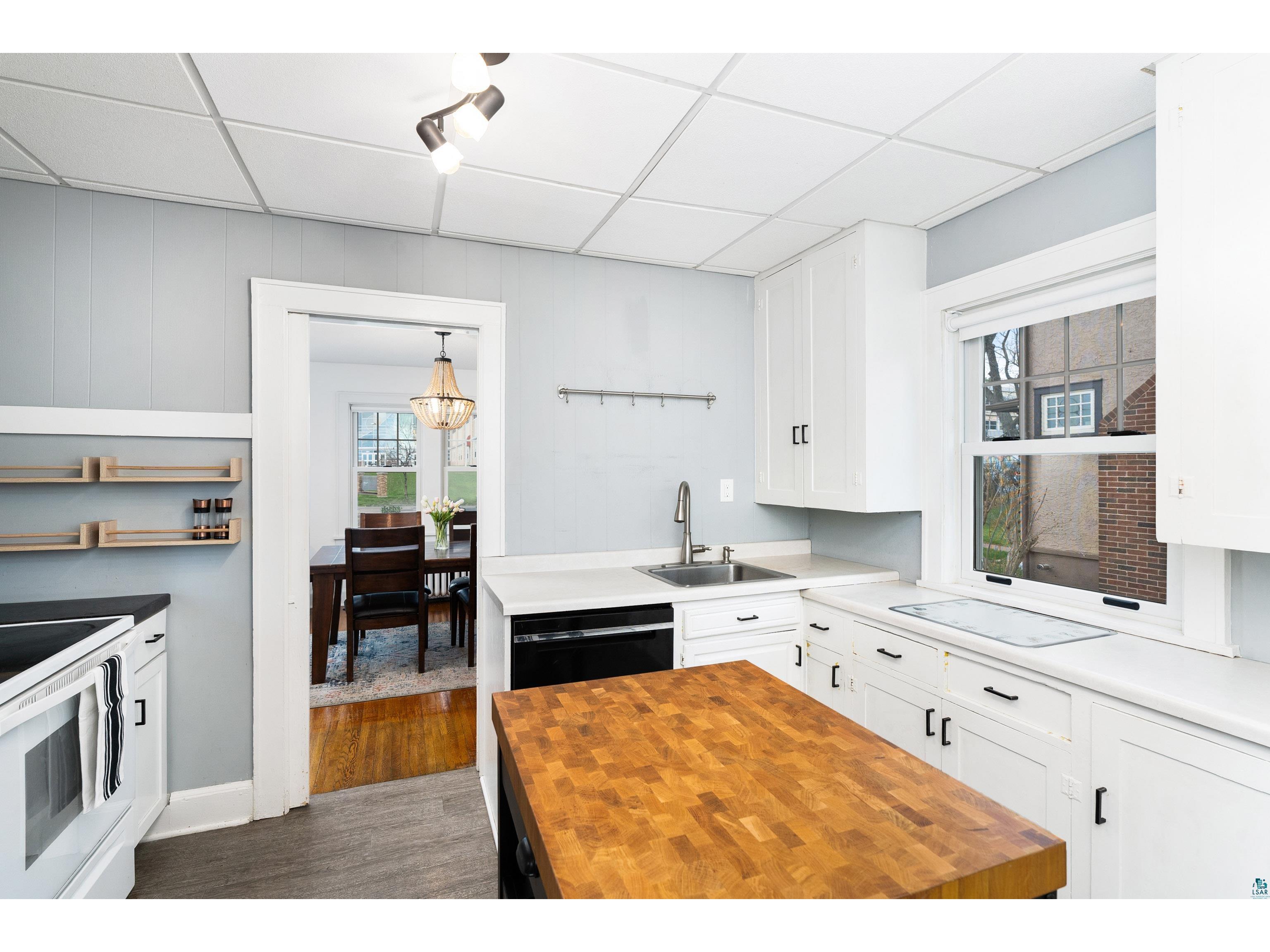 202 N 40th Ave E Duluth MN 55804 6125022 image26