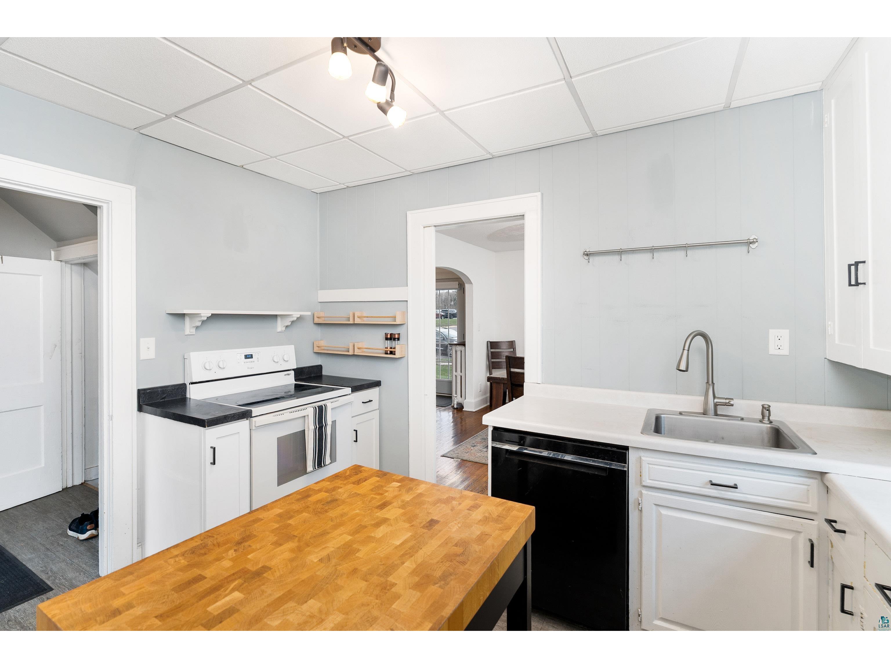 202 N 40th Ave E Duluth MN 55804 6125022 image27