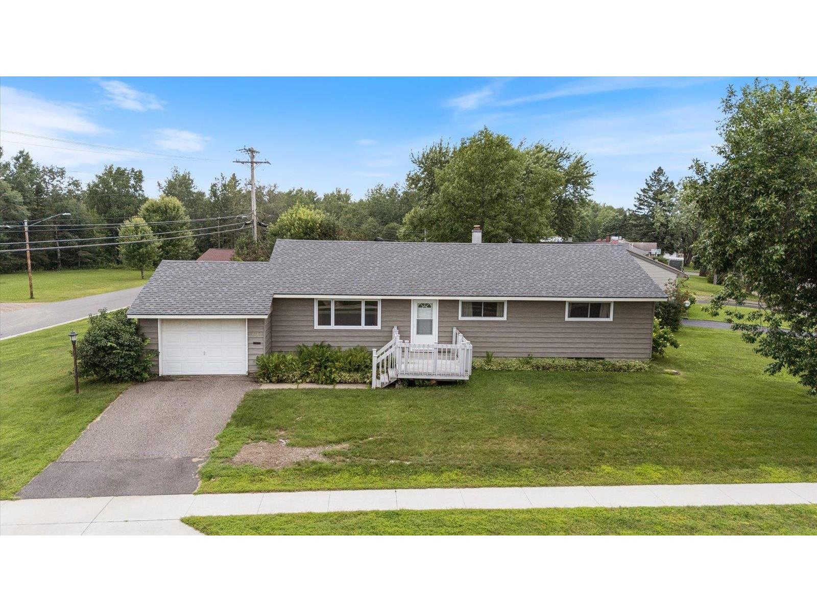 202 Suffolk Dr Hoyt Lakes MN 55750 6121468 image1