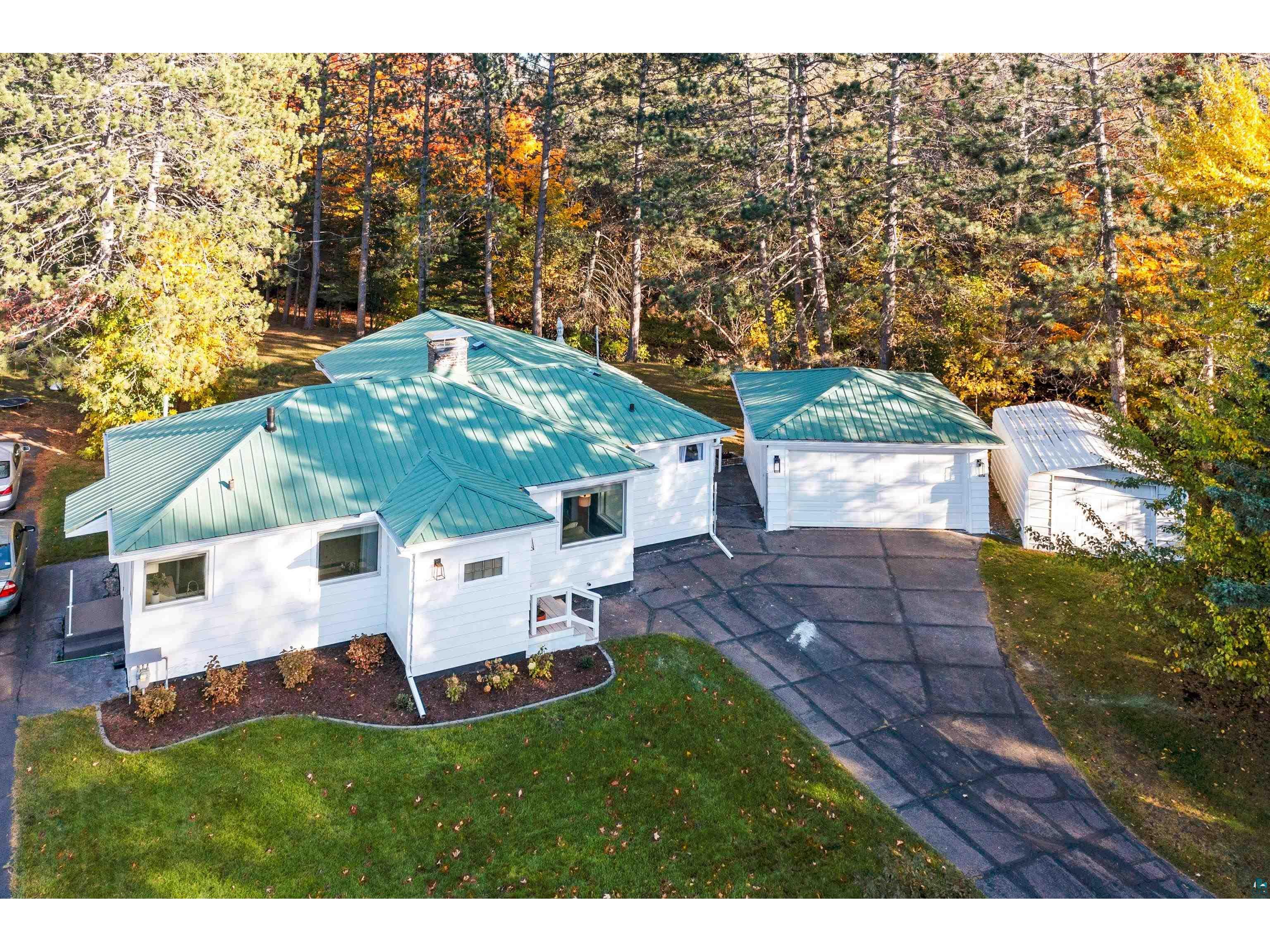 2020 Columbus Ave Duluth MN 55803 - Tischer Creek 6117596 image1