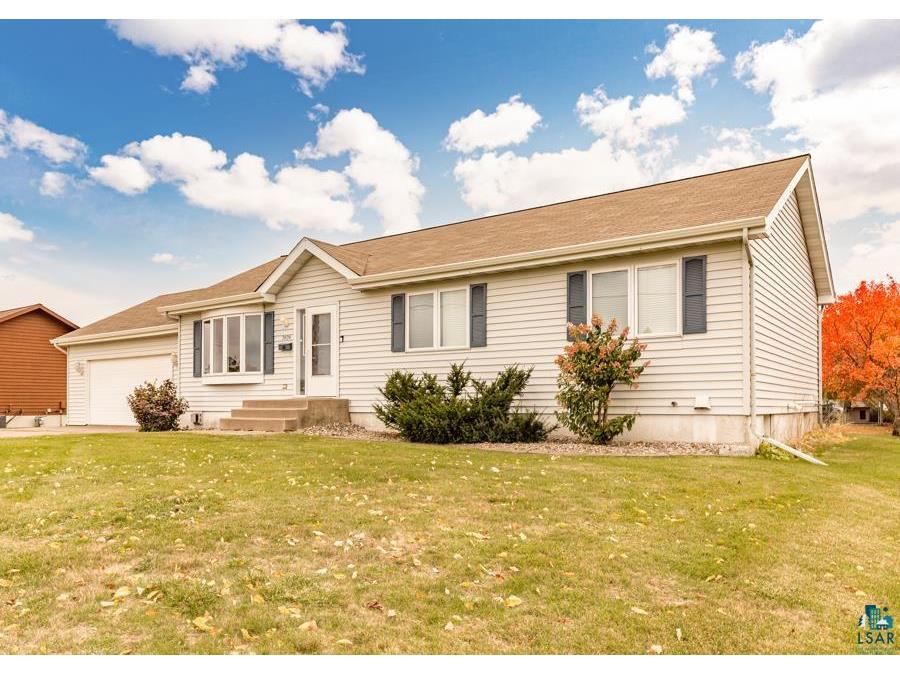 2020 E 11th St Superior WI 54880 6124225 image2