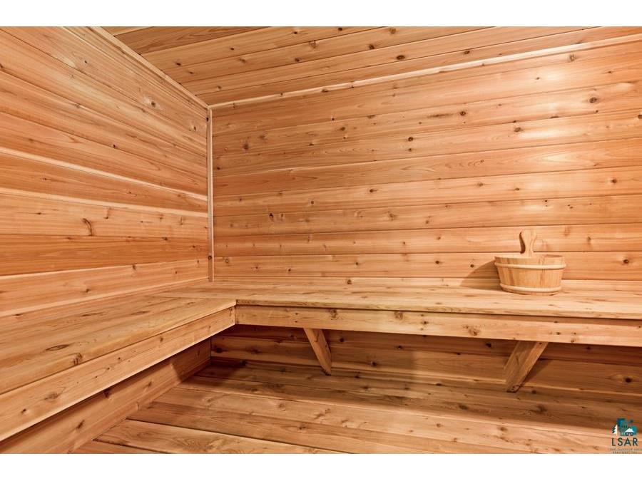 2020 E 11th St Superior WI 54880 6124225 image26